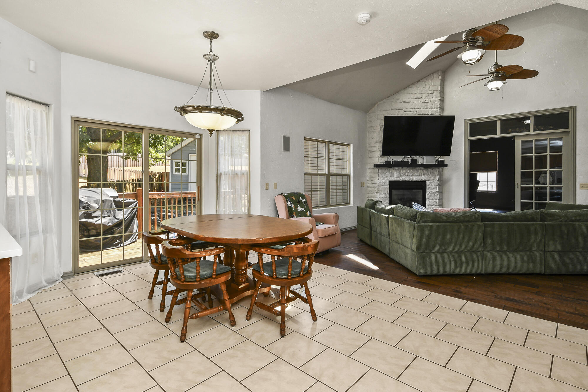 2481 West Chatsworth Court Property Photo 14