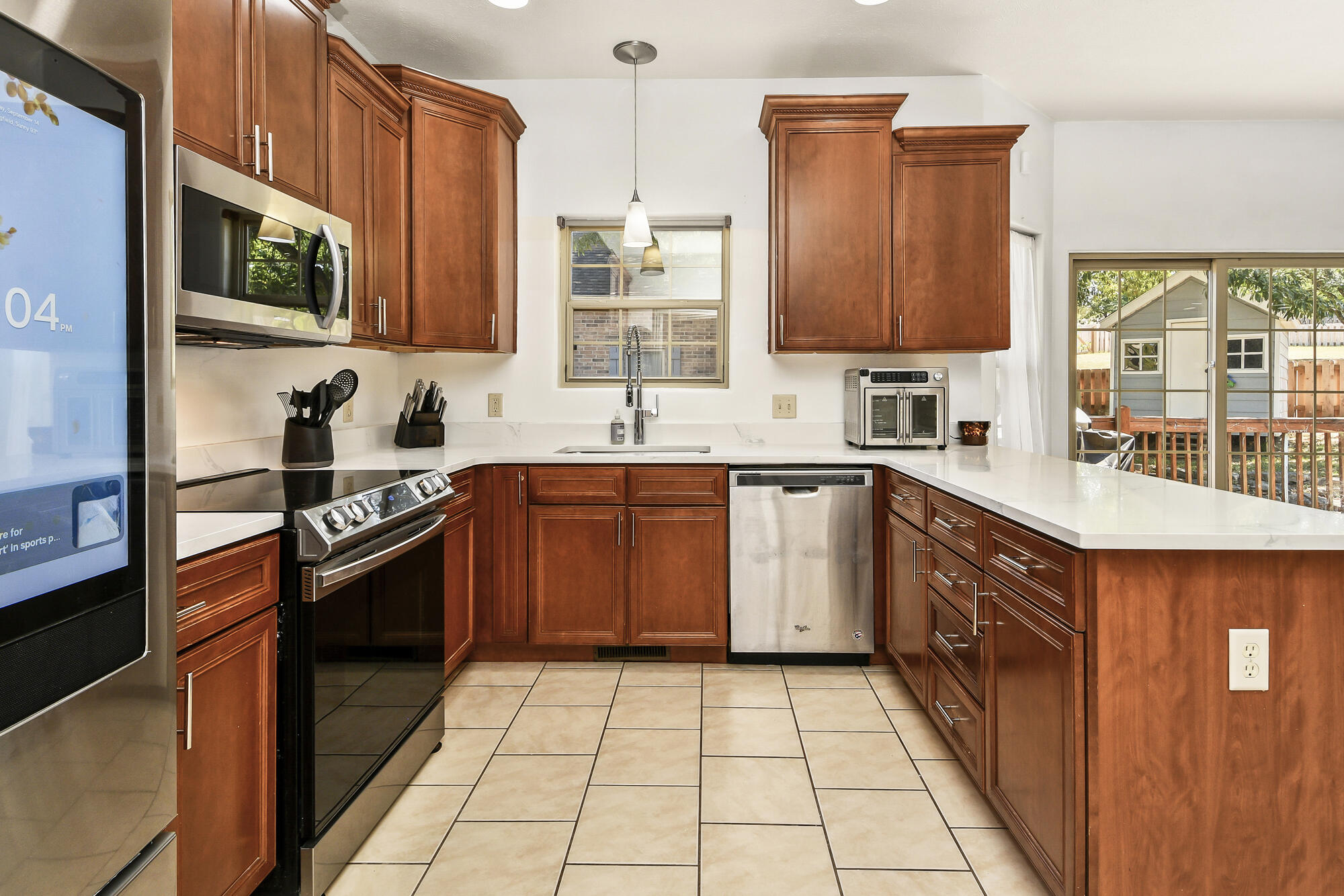 2481 West Chatsworth Court Property Photo 18