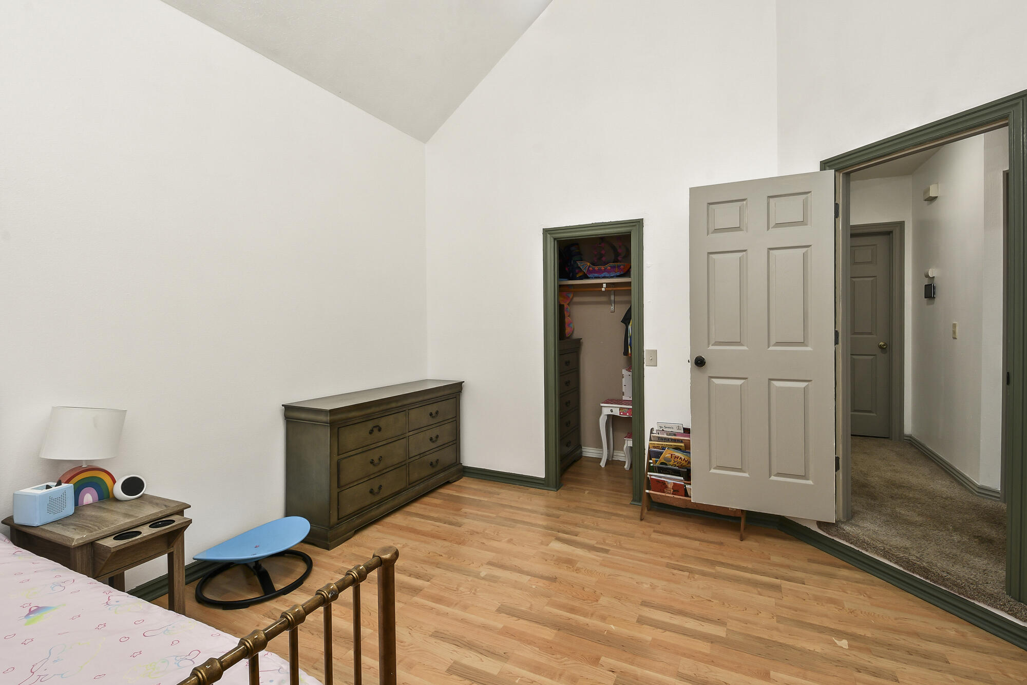 2481 West Chatsworth Court Property Photo 32