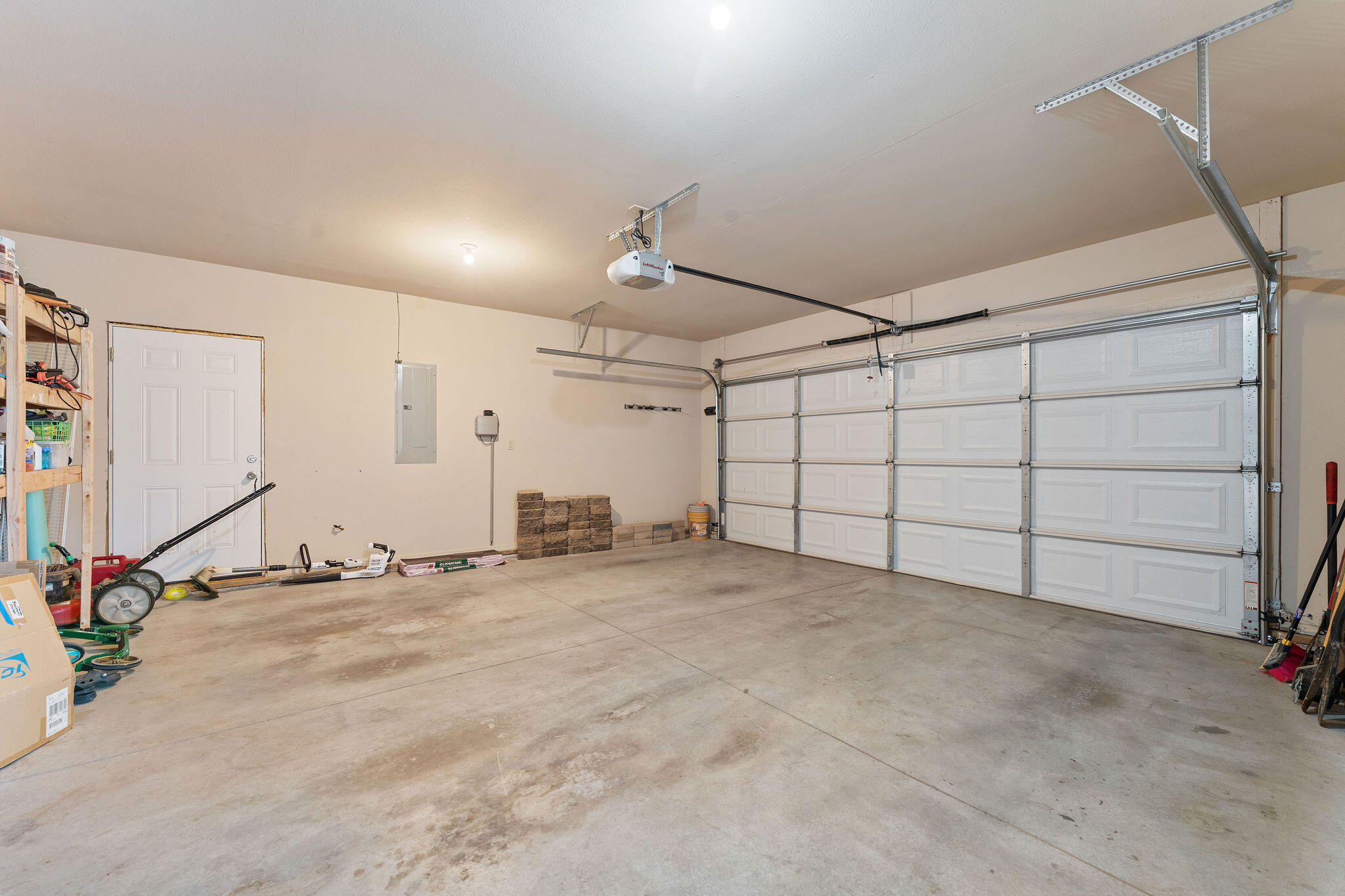 190 Waterloo Way Property Photo 26
