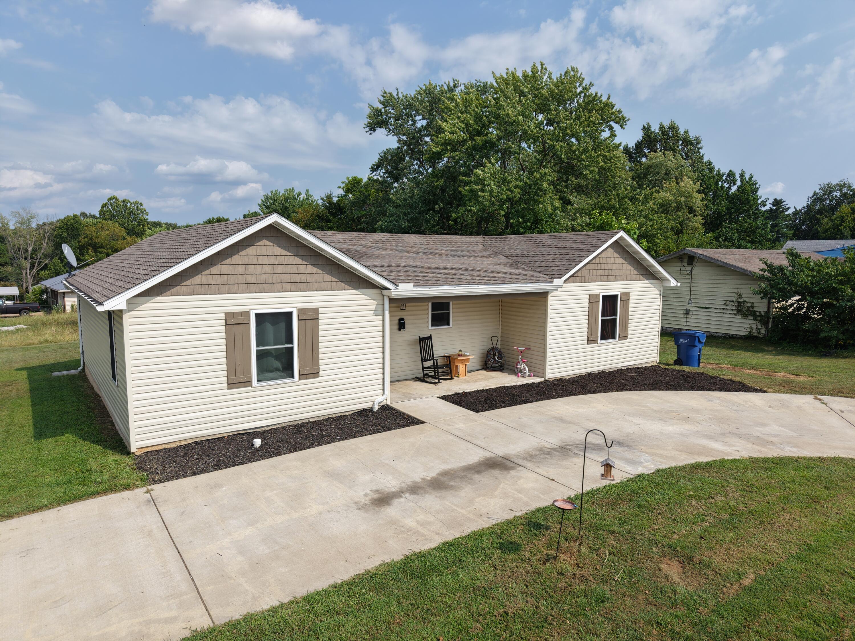 1102 Thomasville Road Property Photo 1