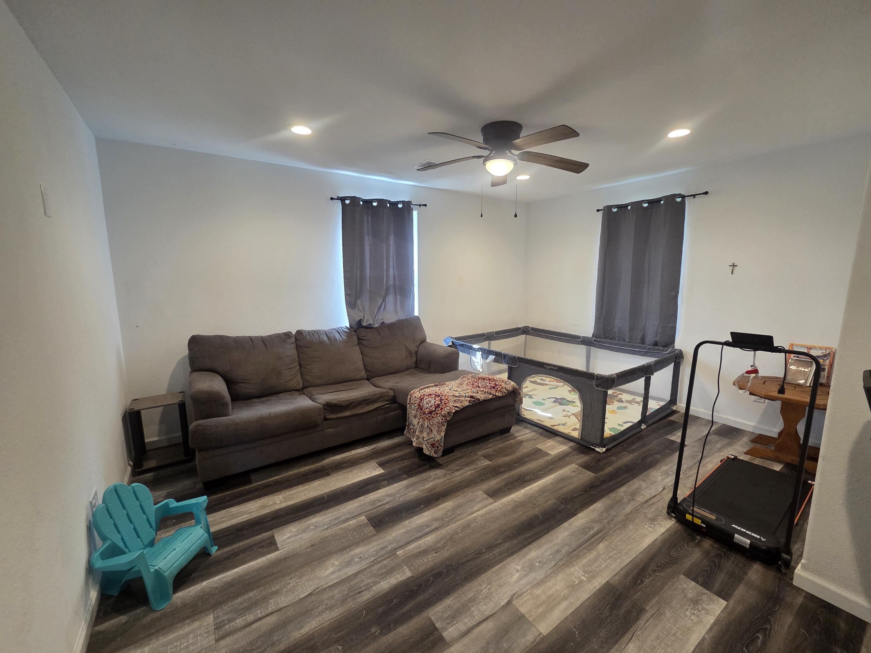 1102 Thomasville Road Property Photo 2