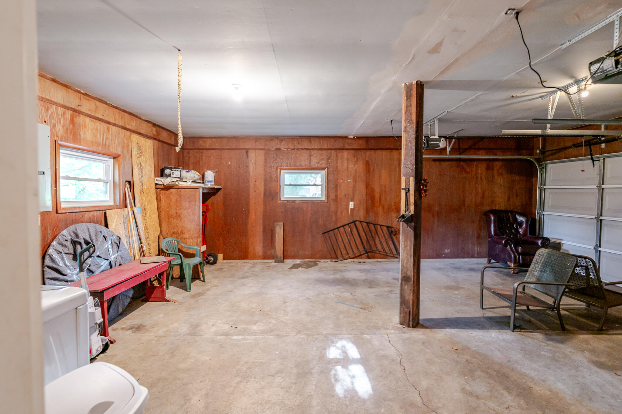 977 West Crestwood Drive Property Photo 20