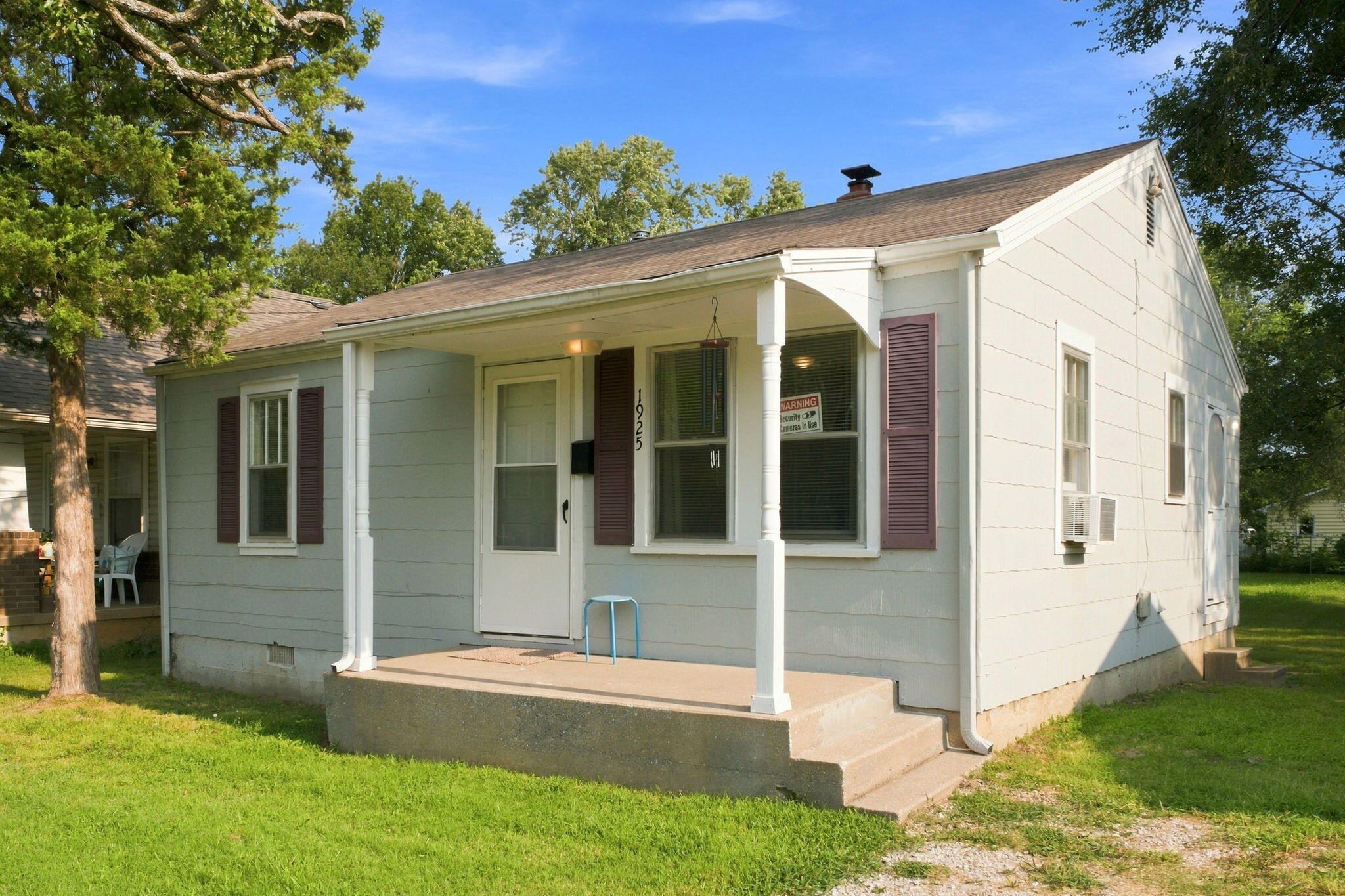 1925 West Atlantic Street Property Photo 3