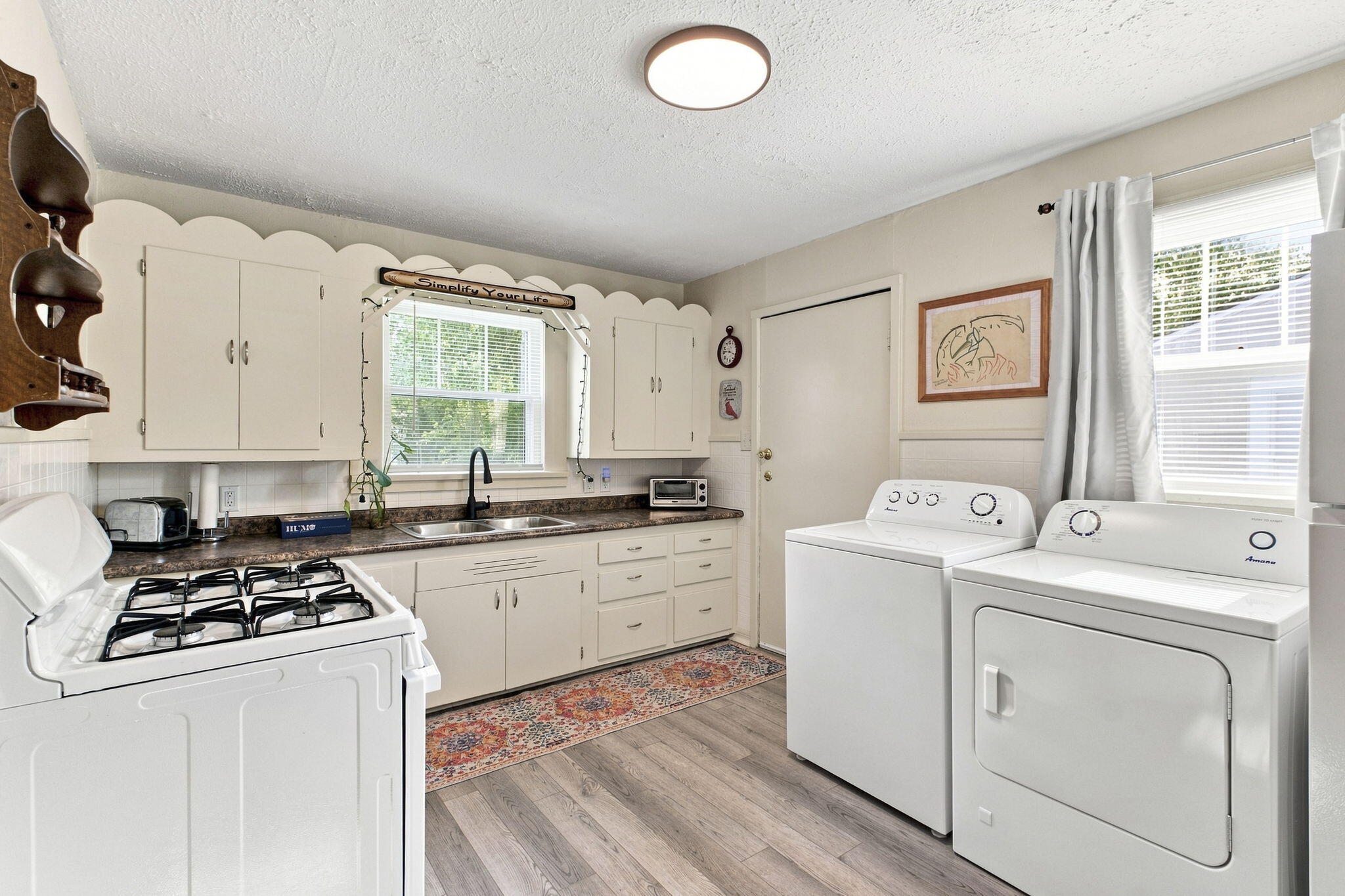 1925 West Atlantic Street Property Photo 10
