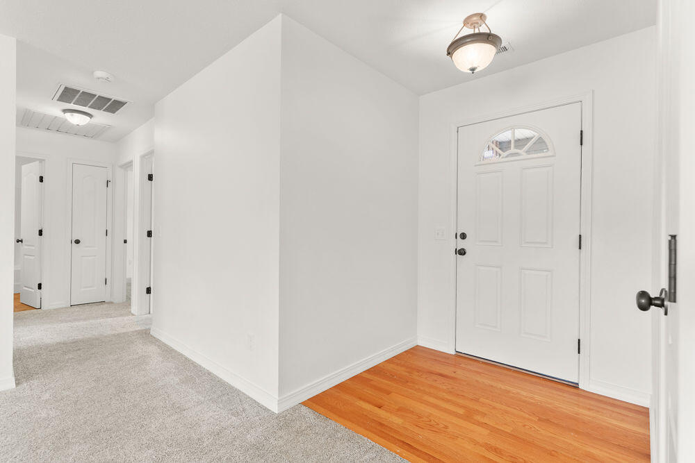 614 South Ashton Avenue Property Photo 6