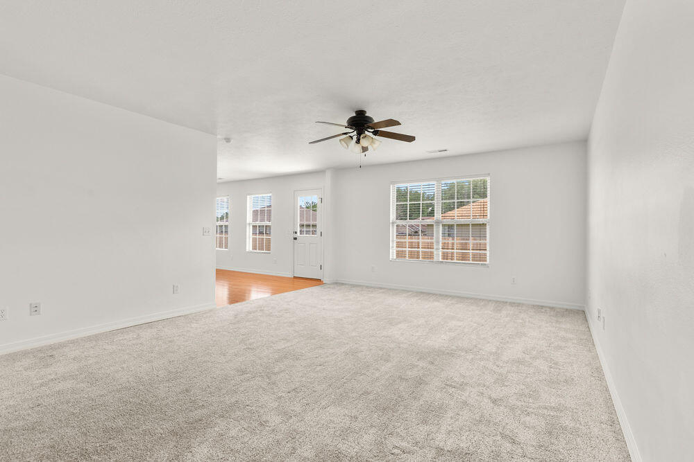 614 South Ashton Avenue Property Photo 7