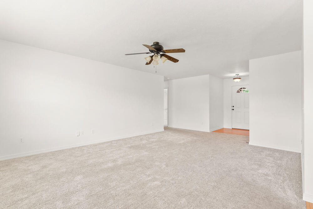 614 South Ashton Avenue Property Photo 8