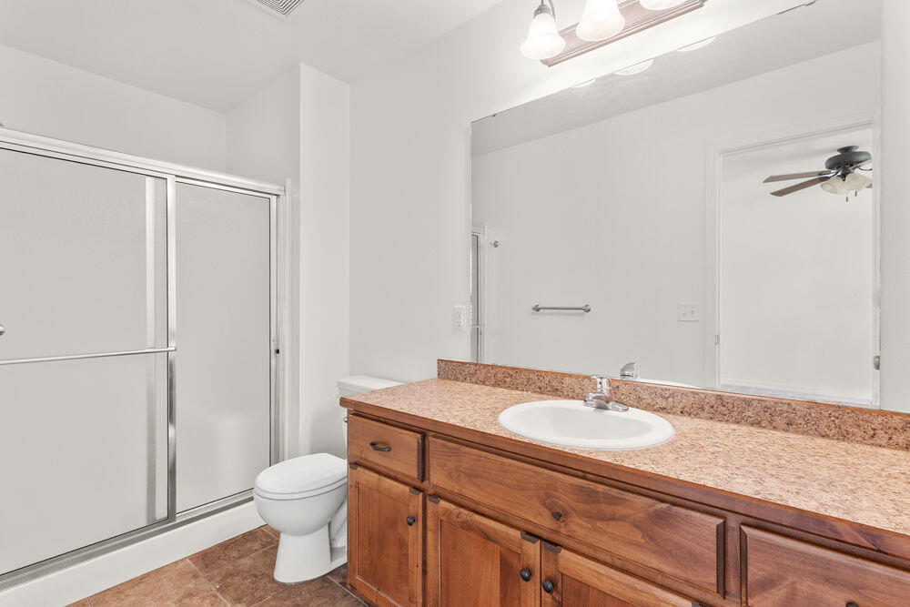 614 South Ashton Avenue Property Photo 16