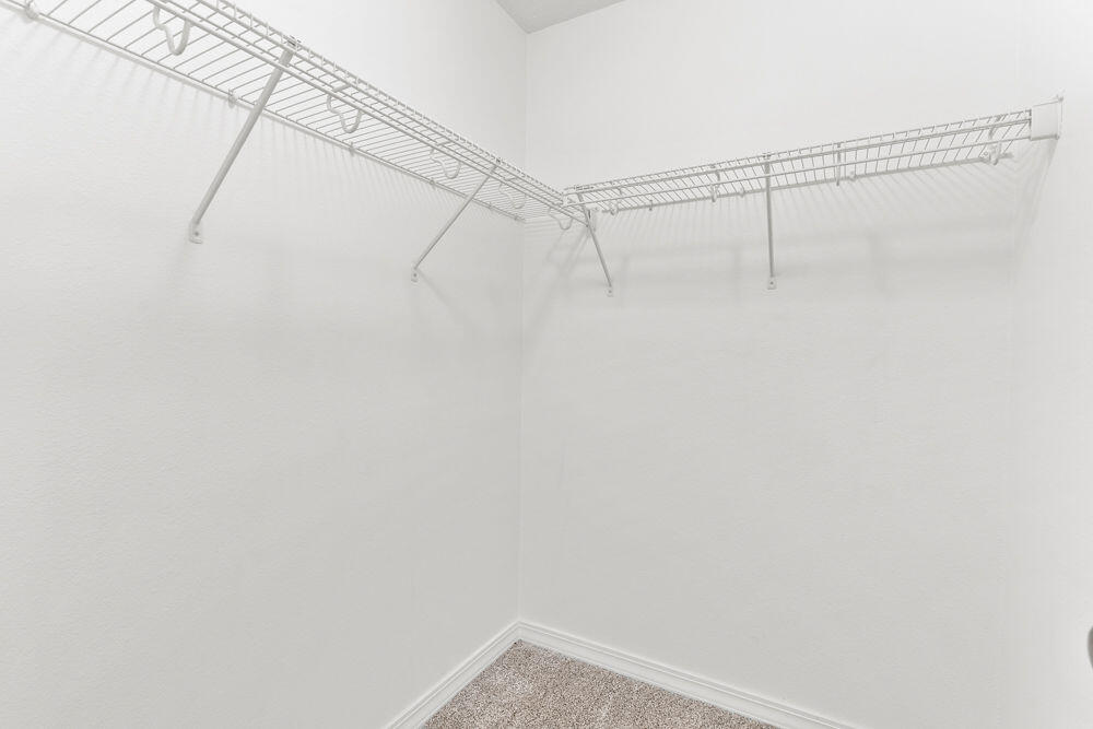 614 South Ashton Avenue Property Photo 18