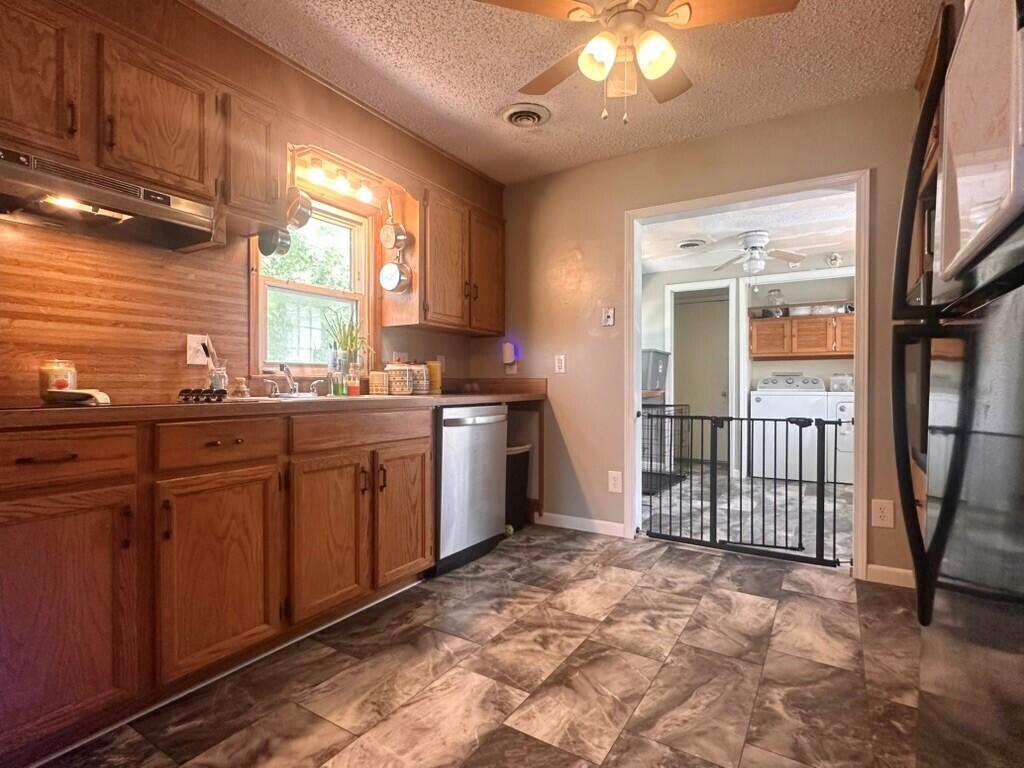 1846 Hazel Avenue Property Photo 18