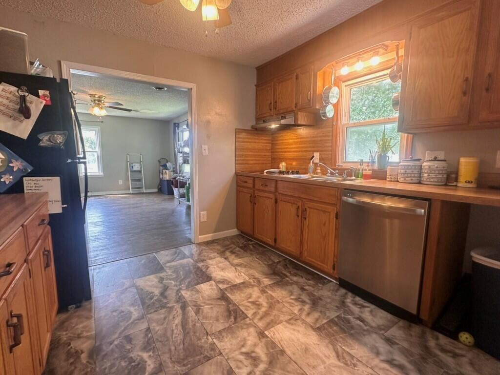 1846 Hazel Avenue Property Photo 20