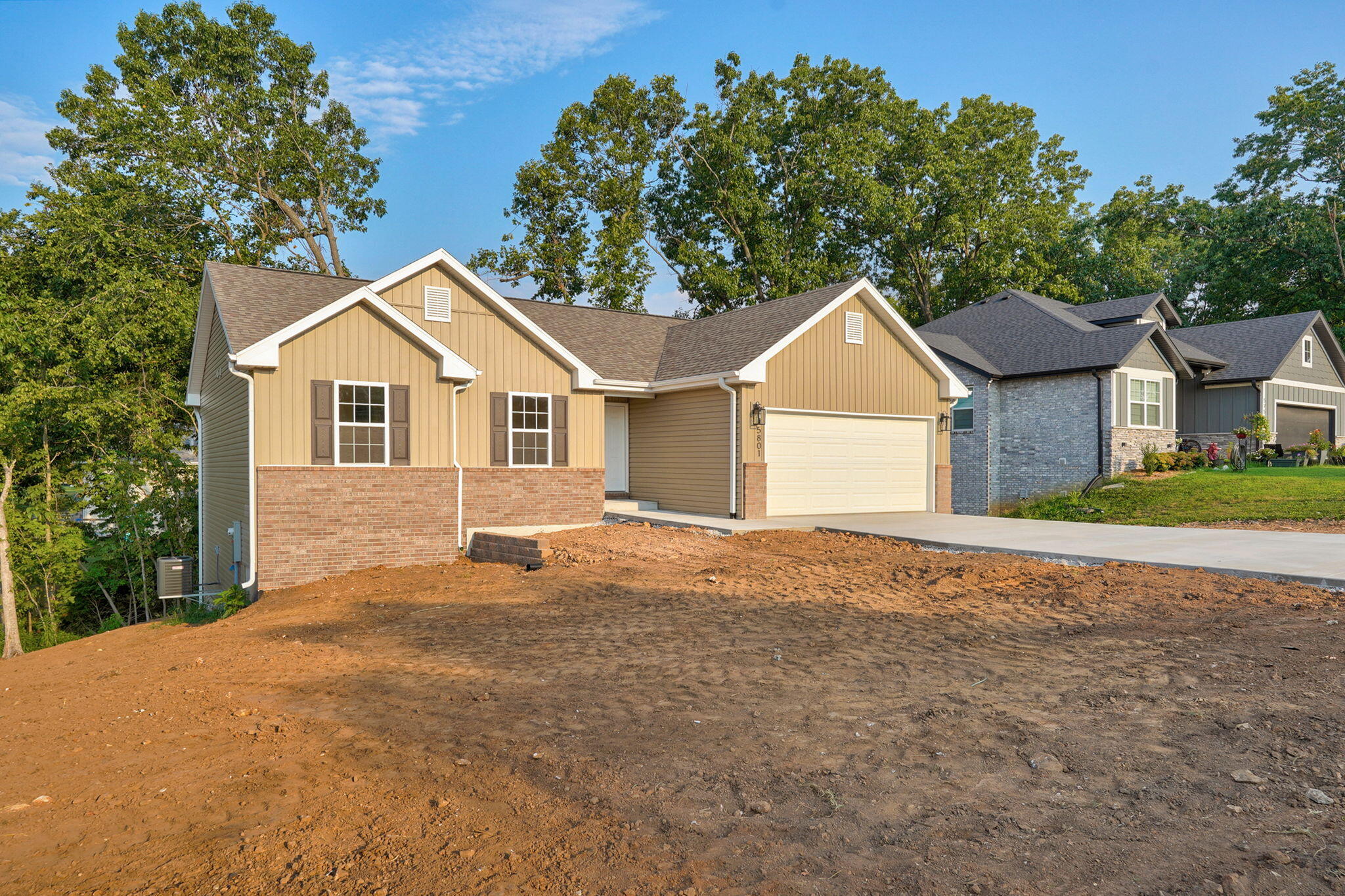 5801 South Cloverdale Lane Property Photo 1
