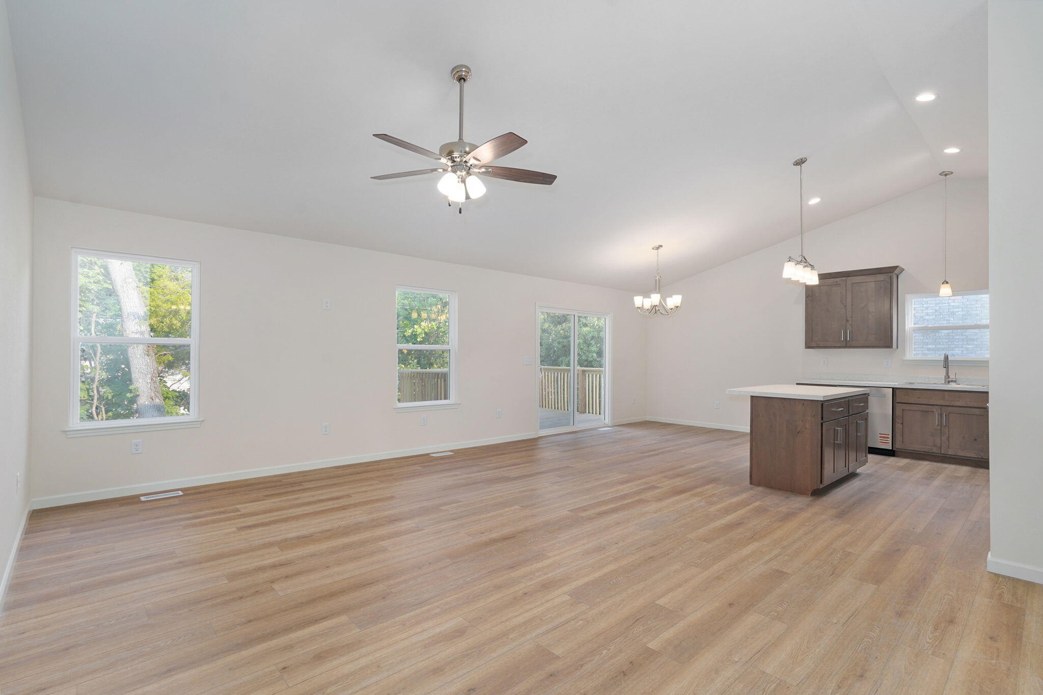 5801 South Cloverdale Lane Property Photo 7