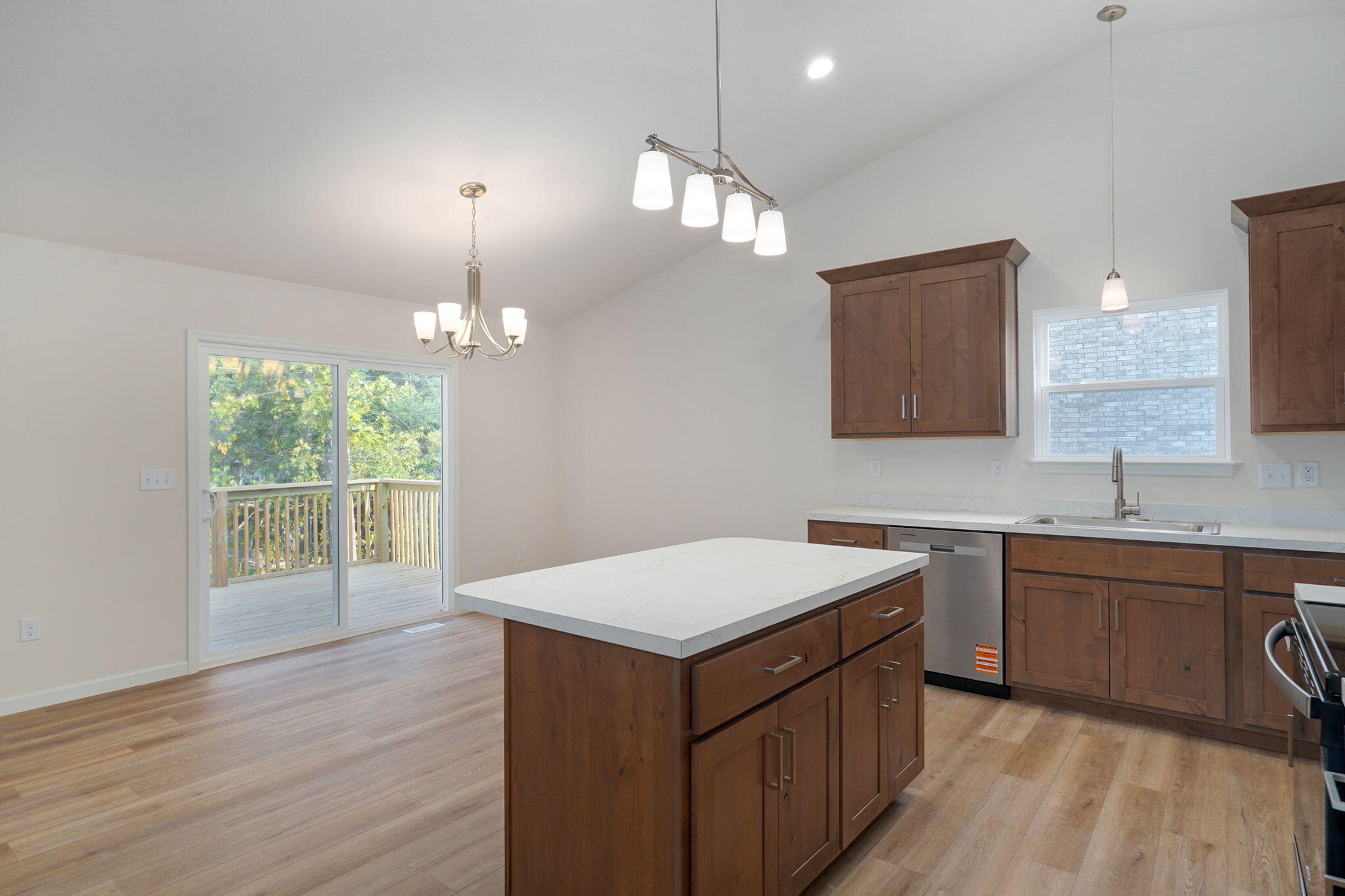 5801 South Cloverdale Lane Property Photo 13