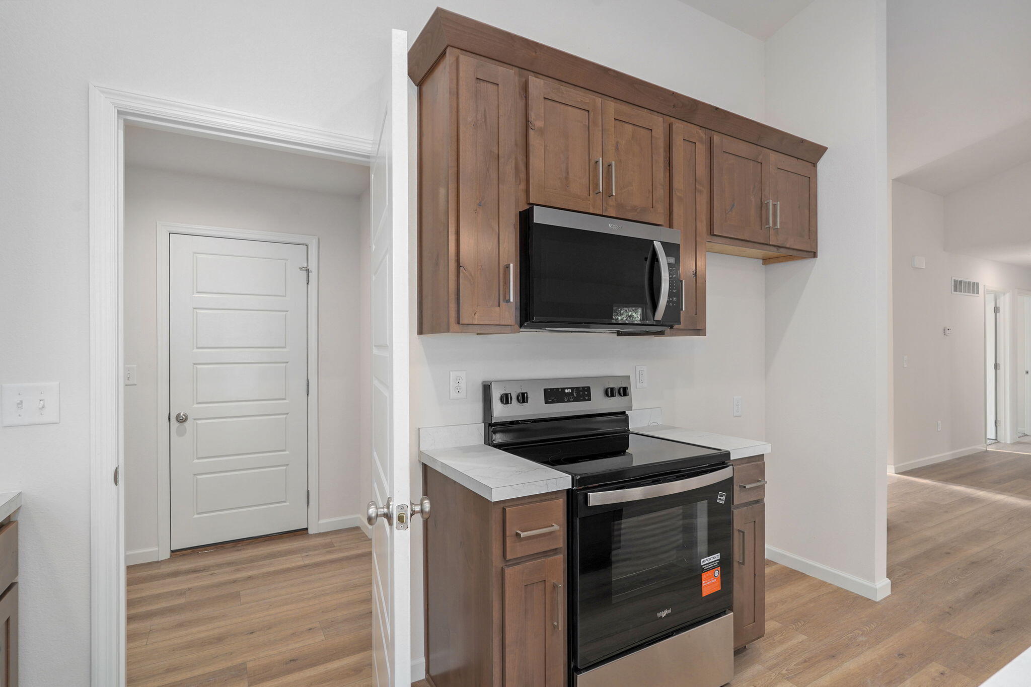 5801 South Cloverdale Lane Property Photo 15