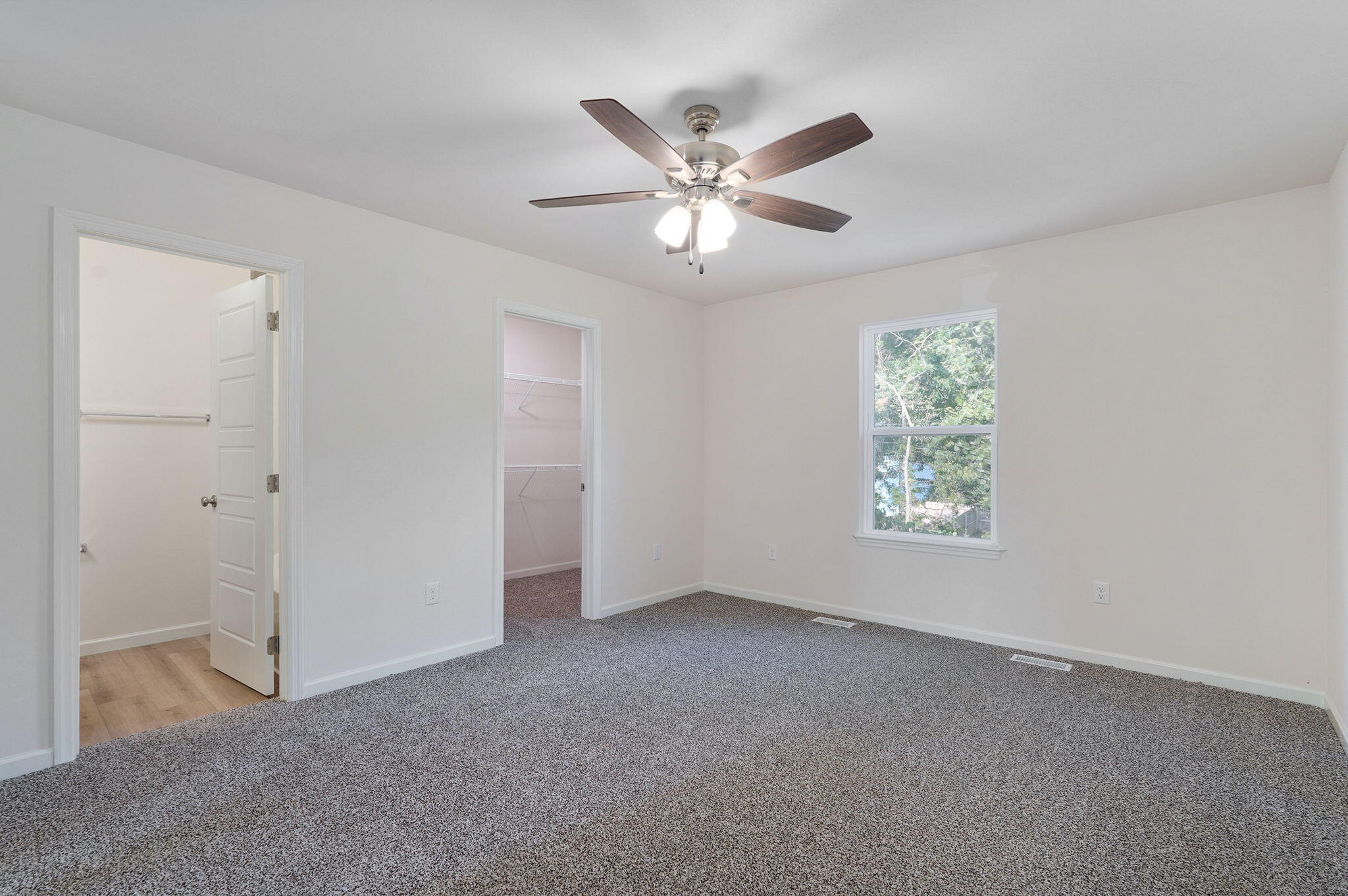 5801 South Cloverdale Lane Property Photo 17