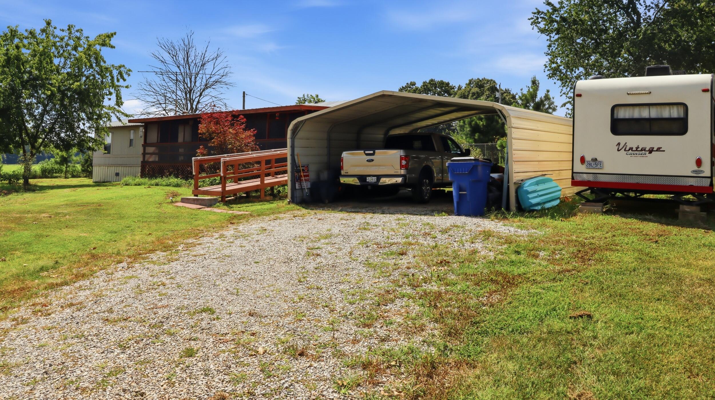 288 County Road 539 Property Photo 8