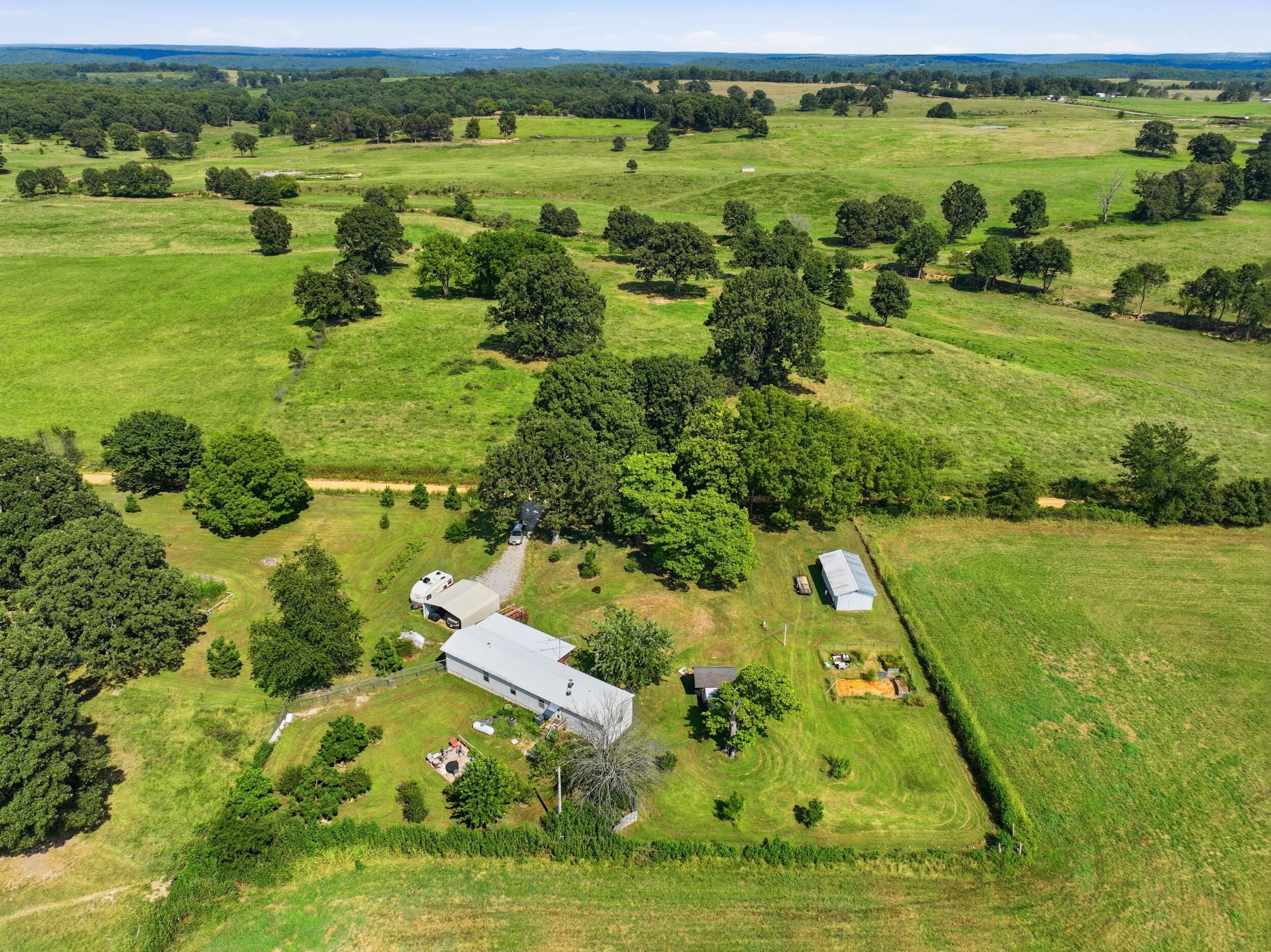 288 County Road 539 Property Photo 40