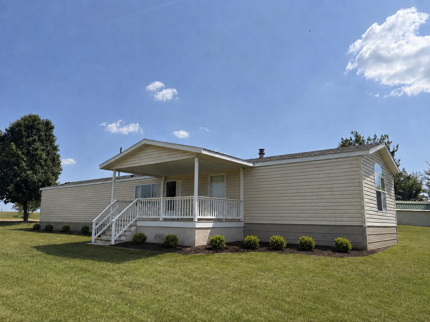 16075 Private Road 1091 Property Photo 3