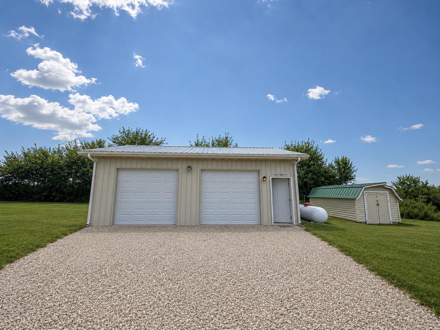 16075 Private Road 1091 Property Photo 7