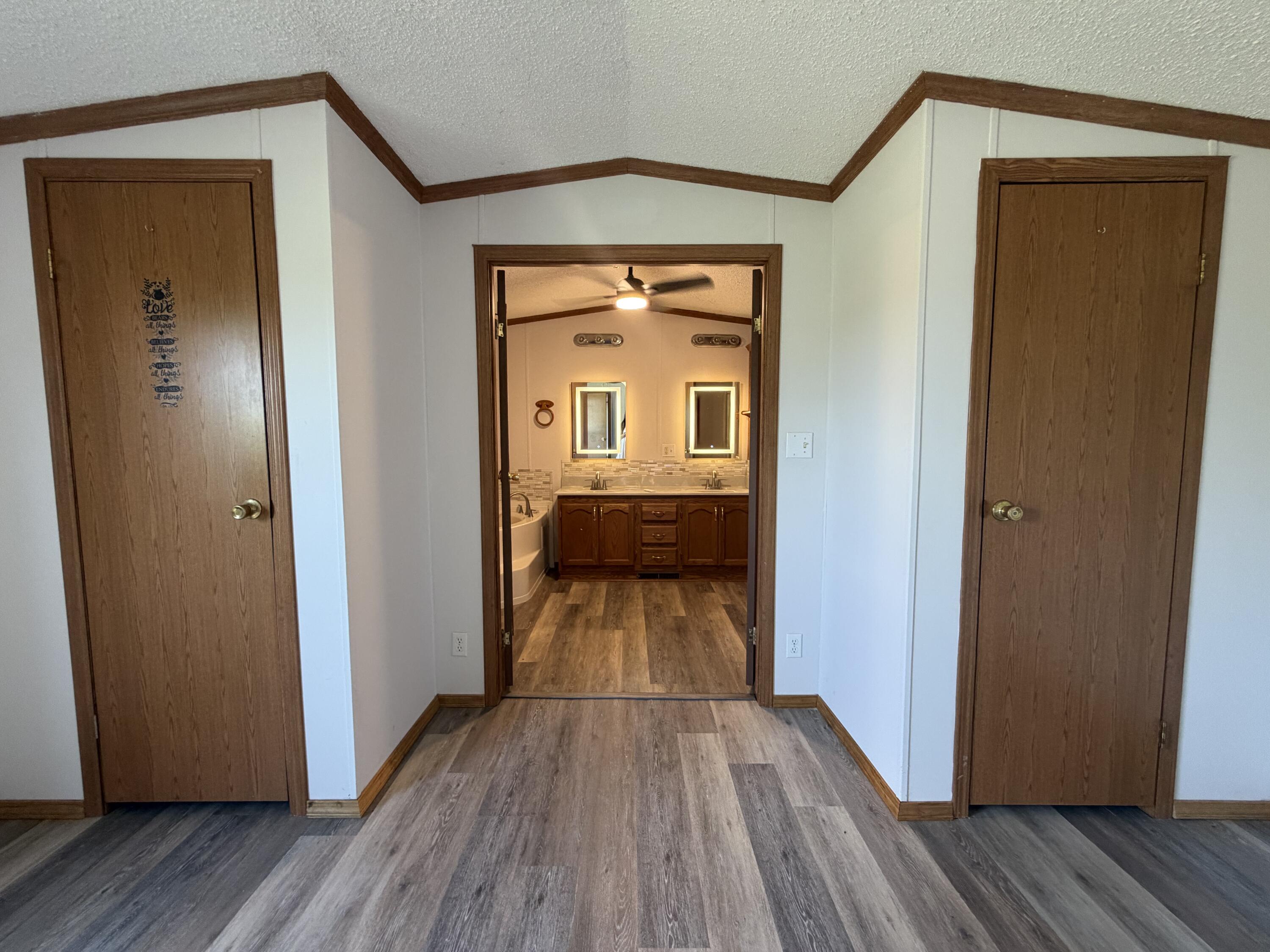 16075 Private Road 1091 Property Photo 19
