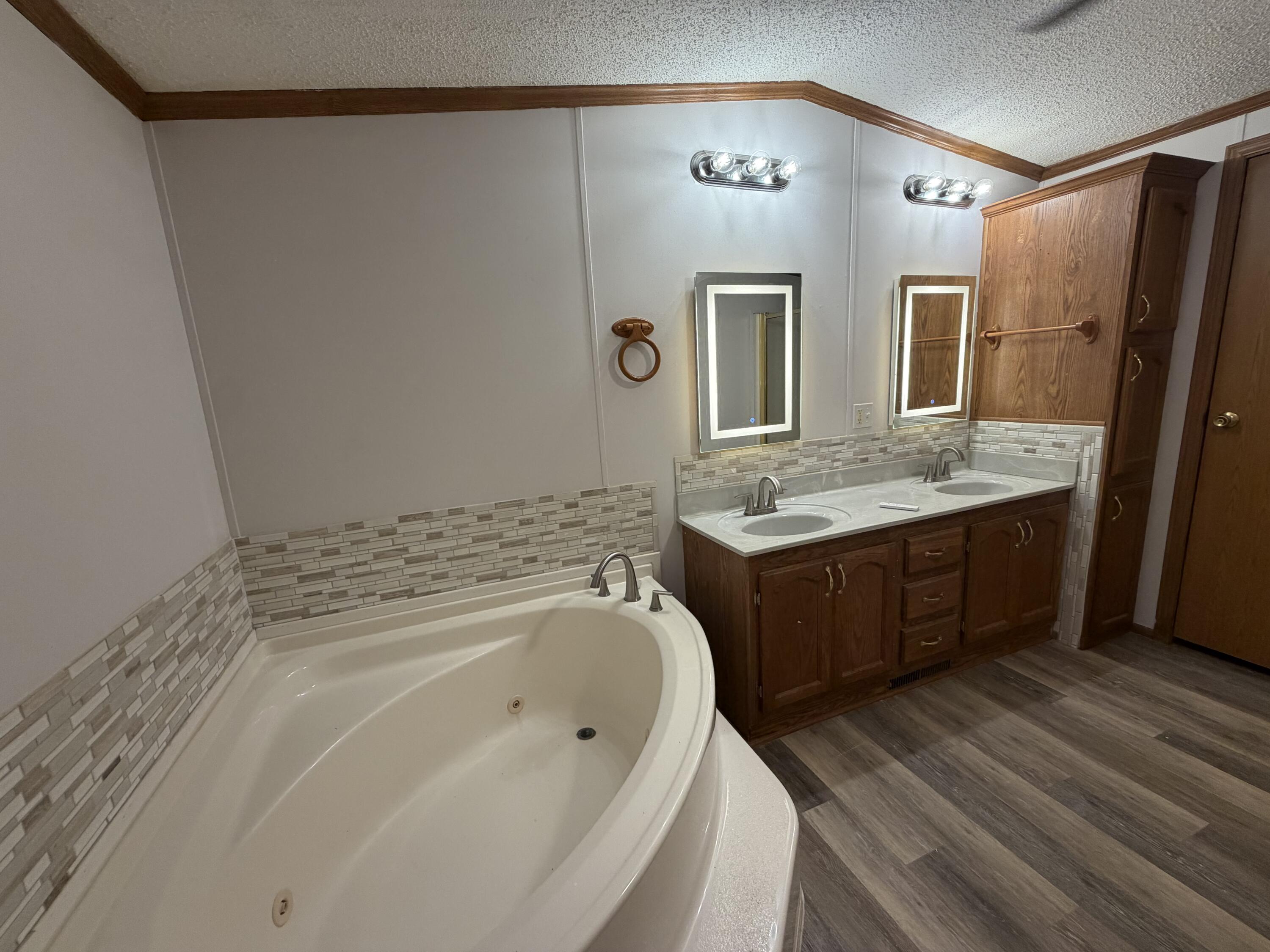 16075 Private Road 1091 Property Photo 22