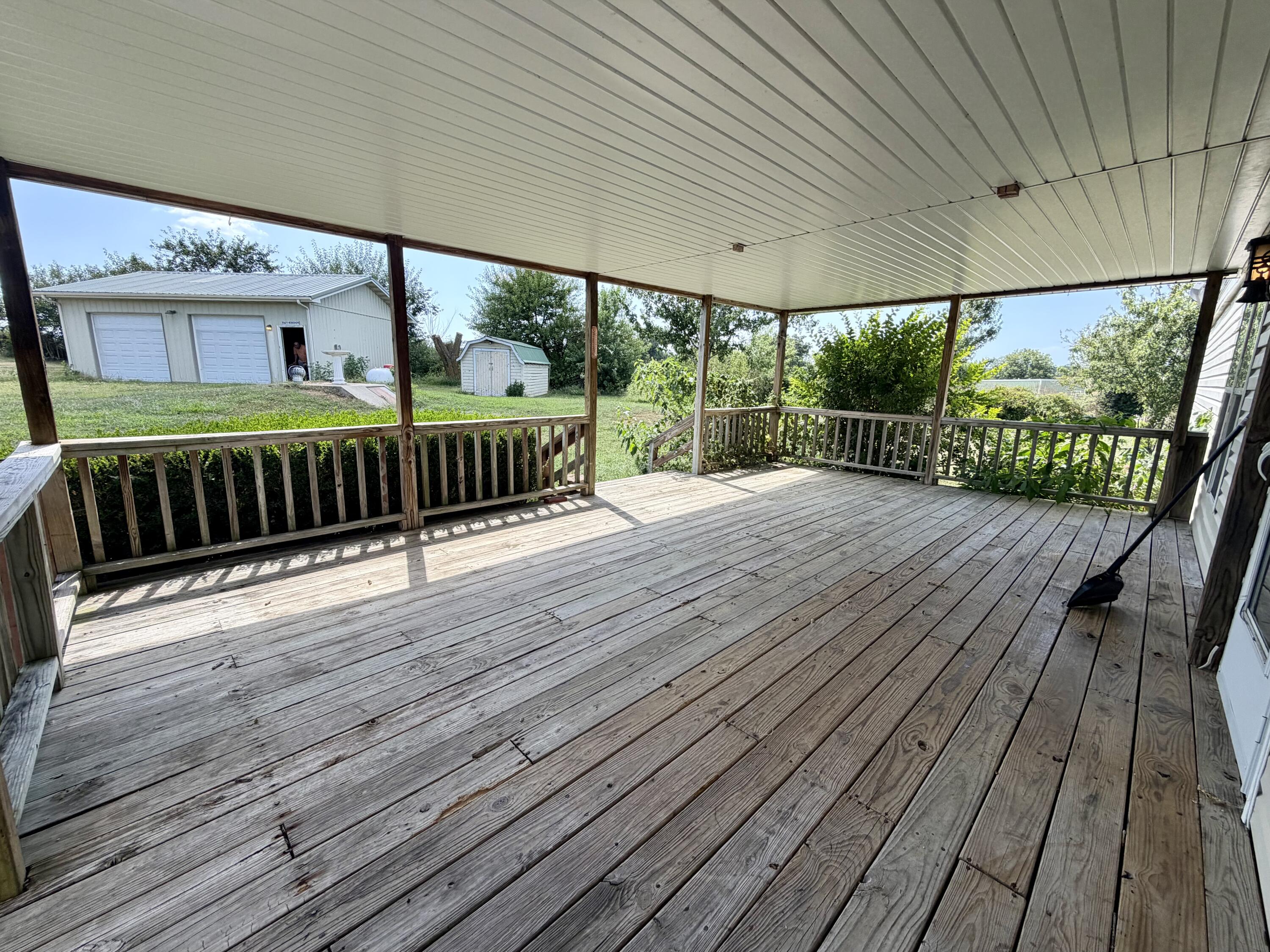 16075 Private Road 1091 Property Photo 28