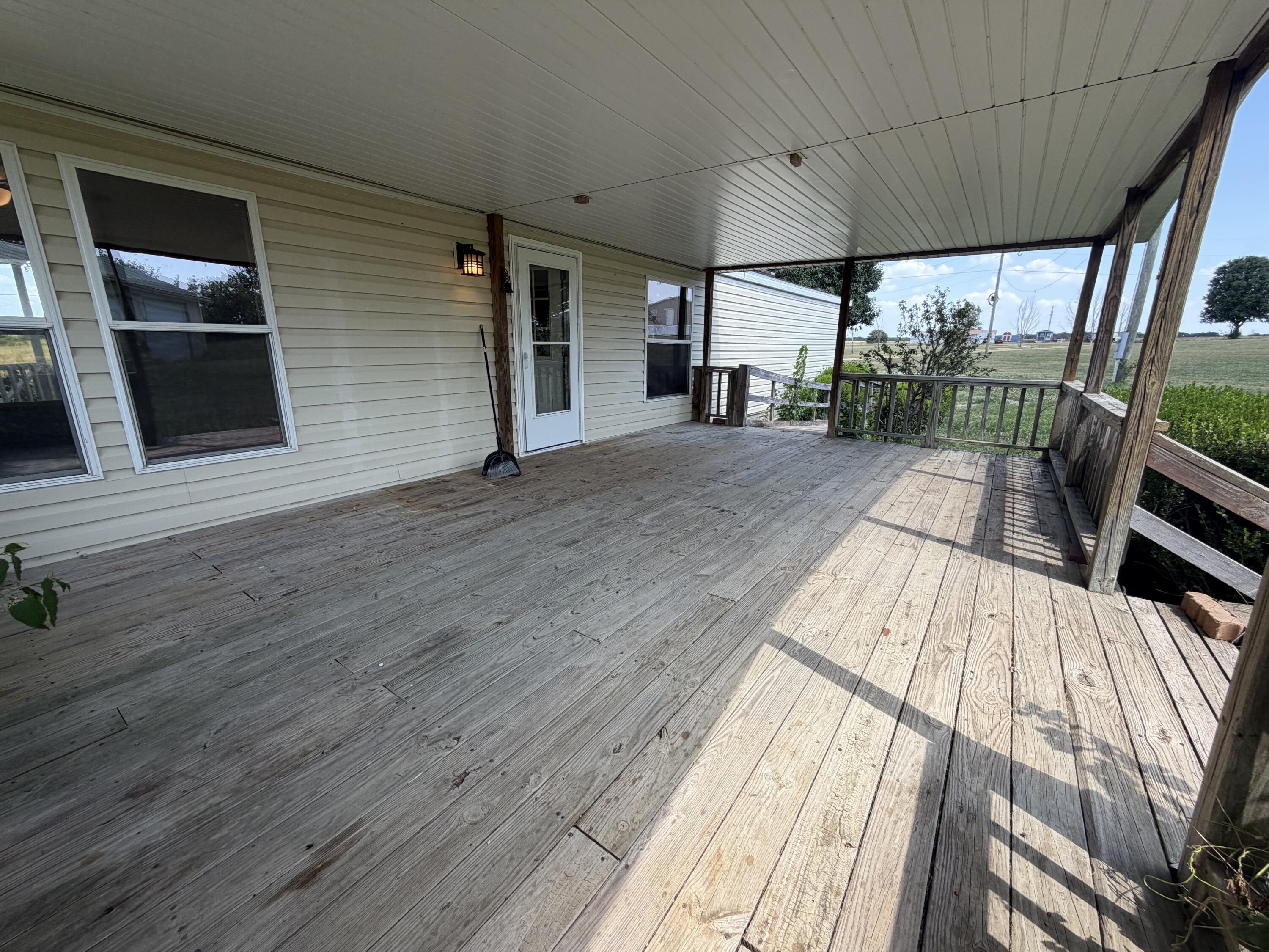 16075 Private Road 1091 Property Photo 29