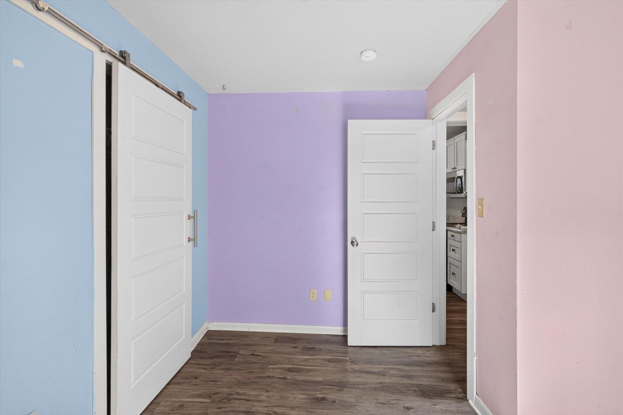 1726 West Walnut Street Property Photo 19