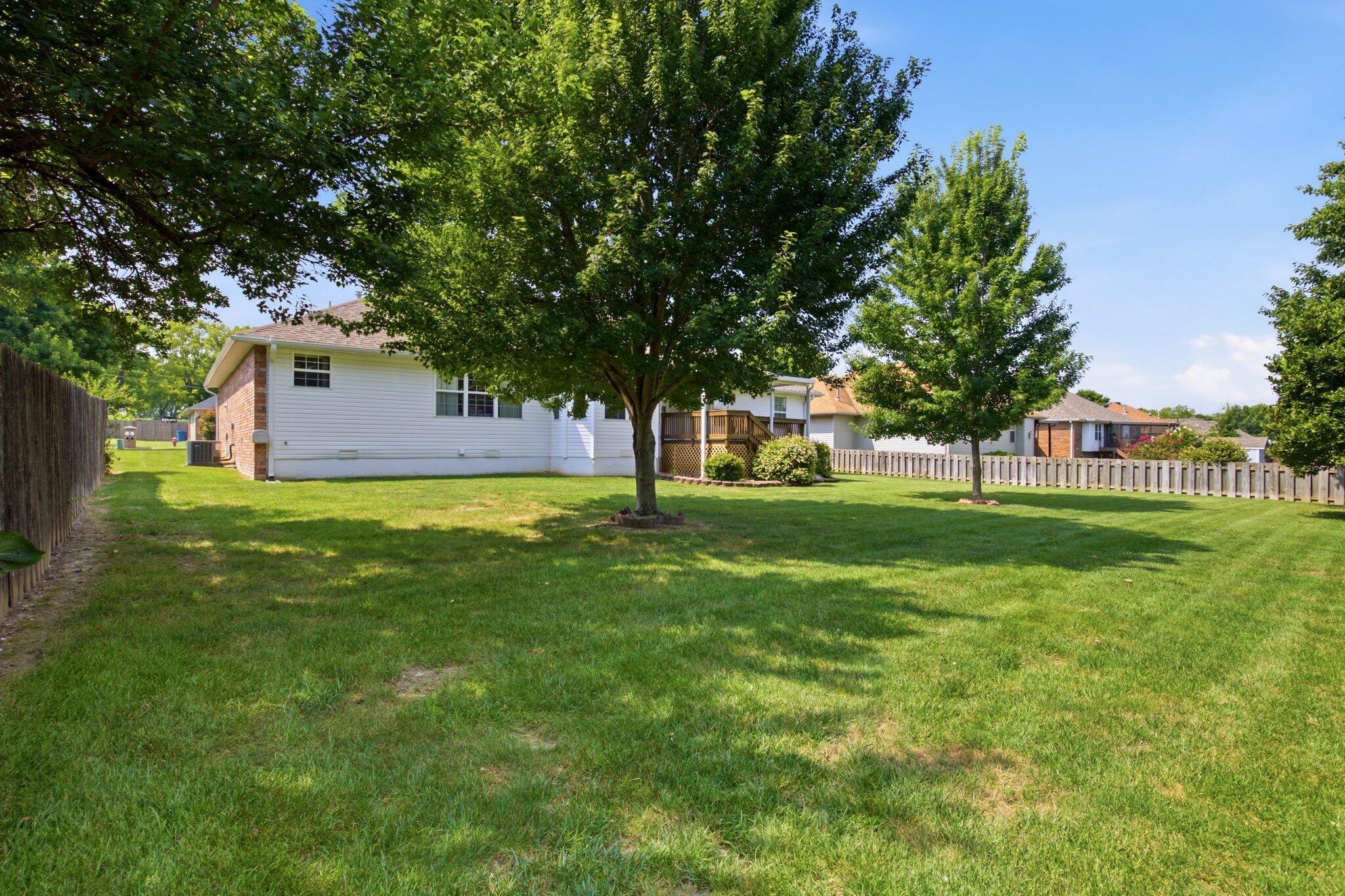1611 East Barnes Street Property Photo 29