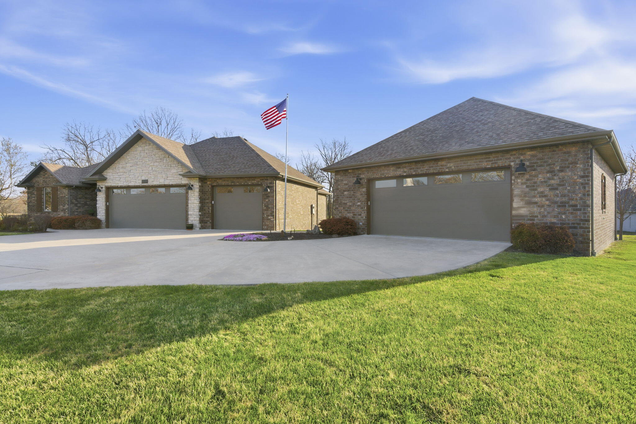 2274 South Alcey Way Property Photo 4