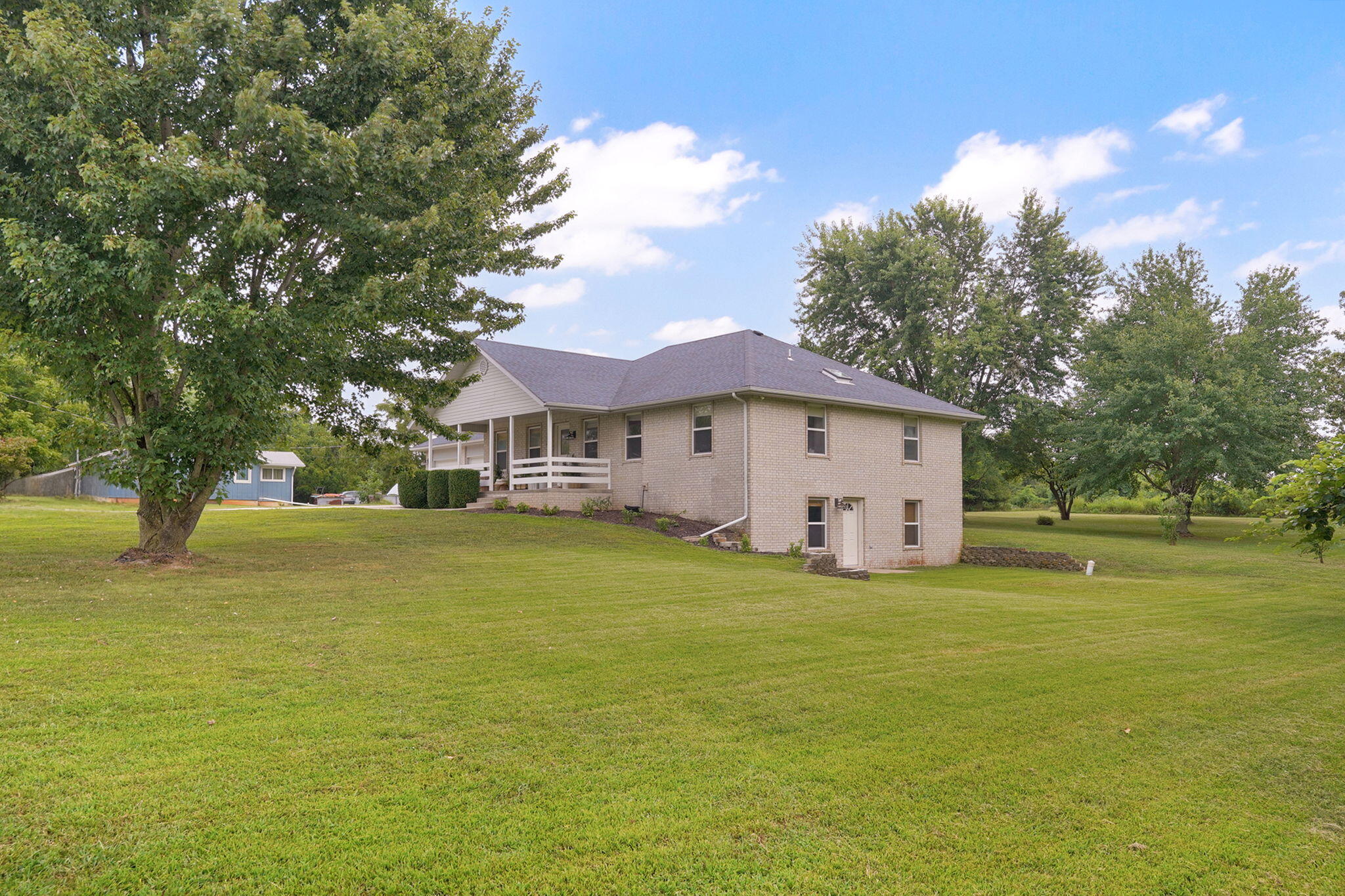 8592 West Farm Road 104 Property Photo 6