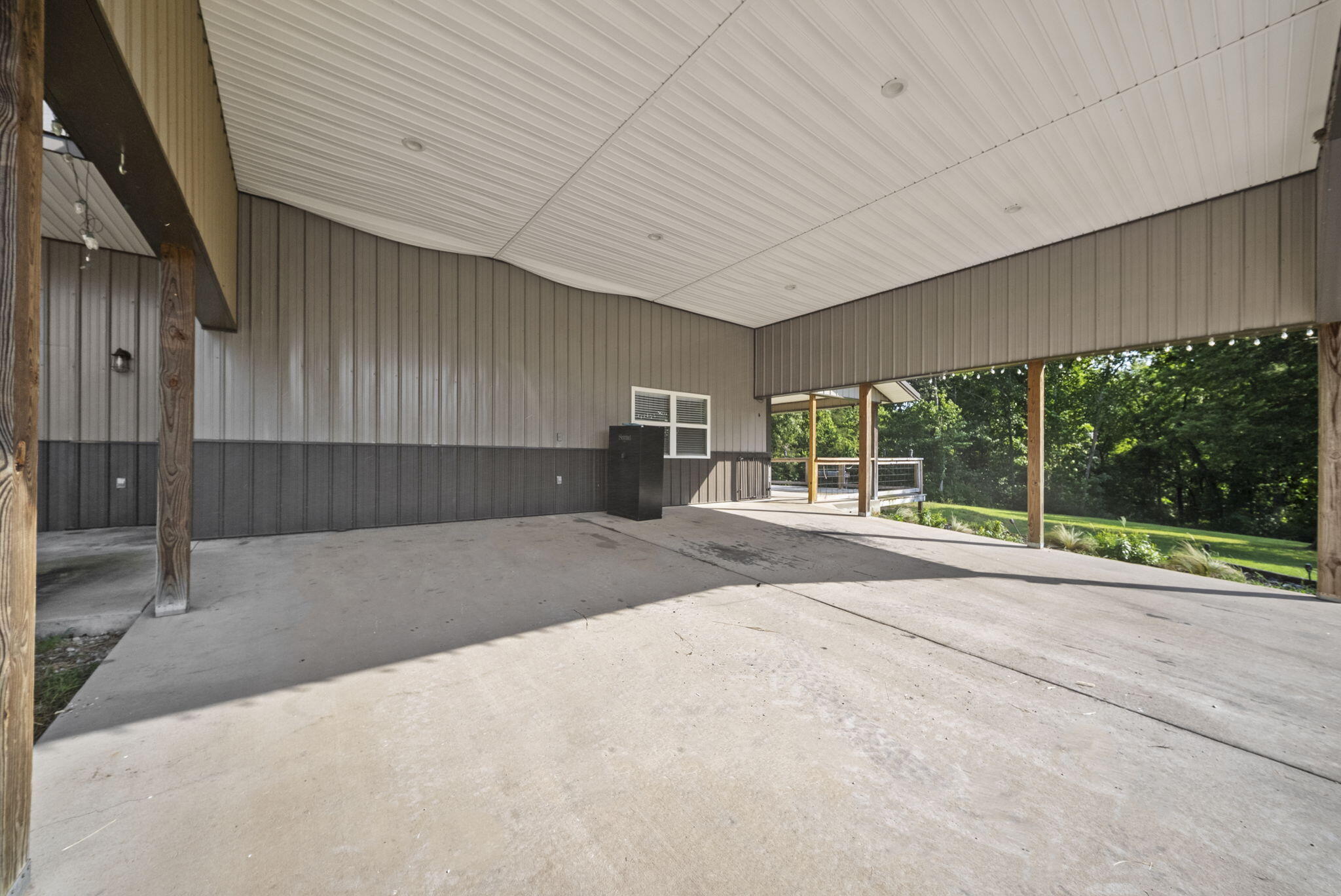 681 & 825 Windwalker Lane Property Photo 40