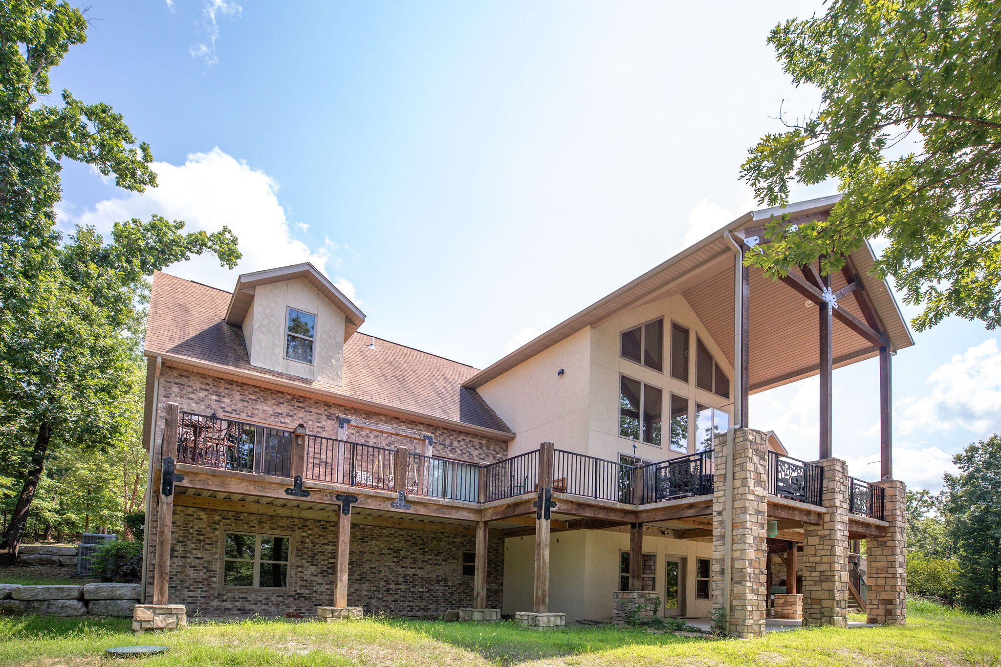 1615 Rustic Acres Road Property Photo 1