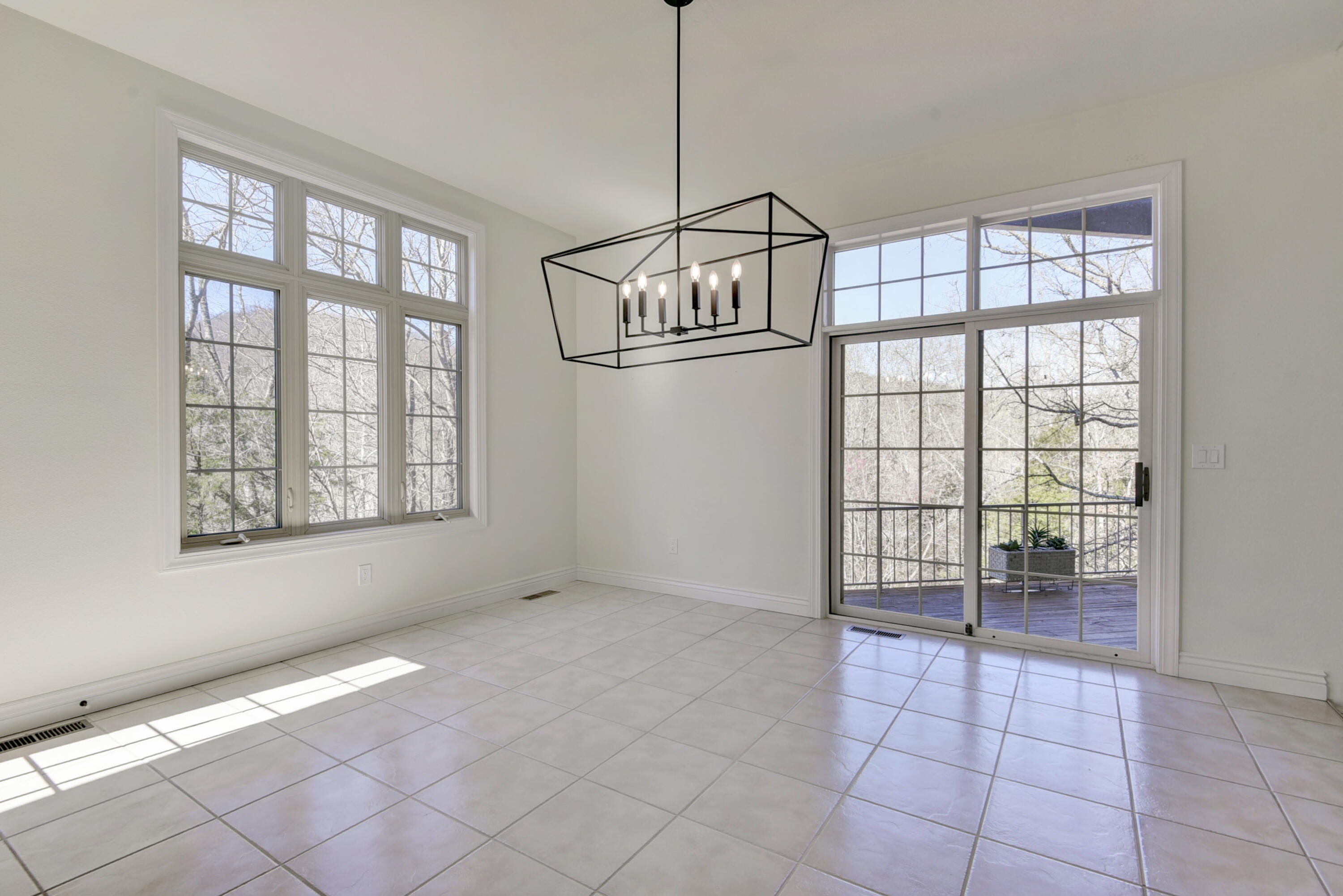 401 Silverwood Circle Property Photo 15