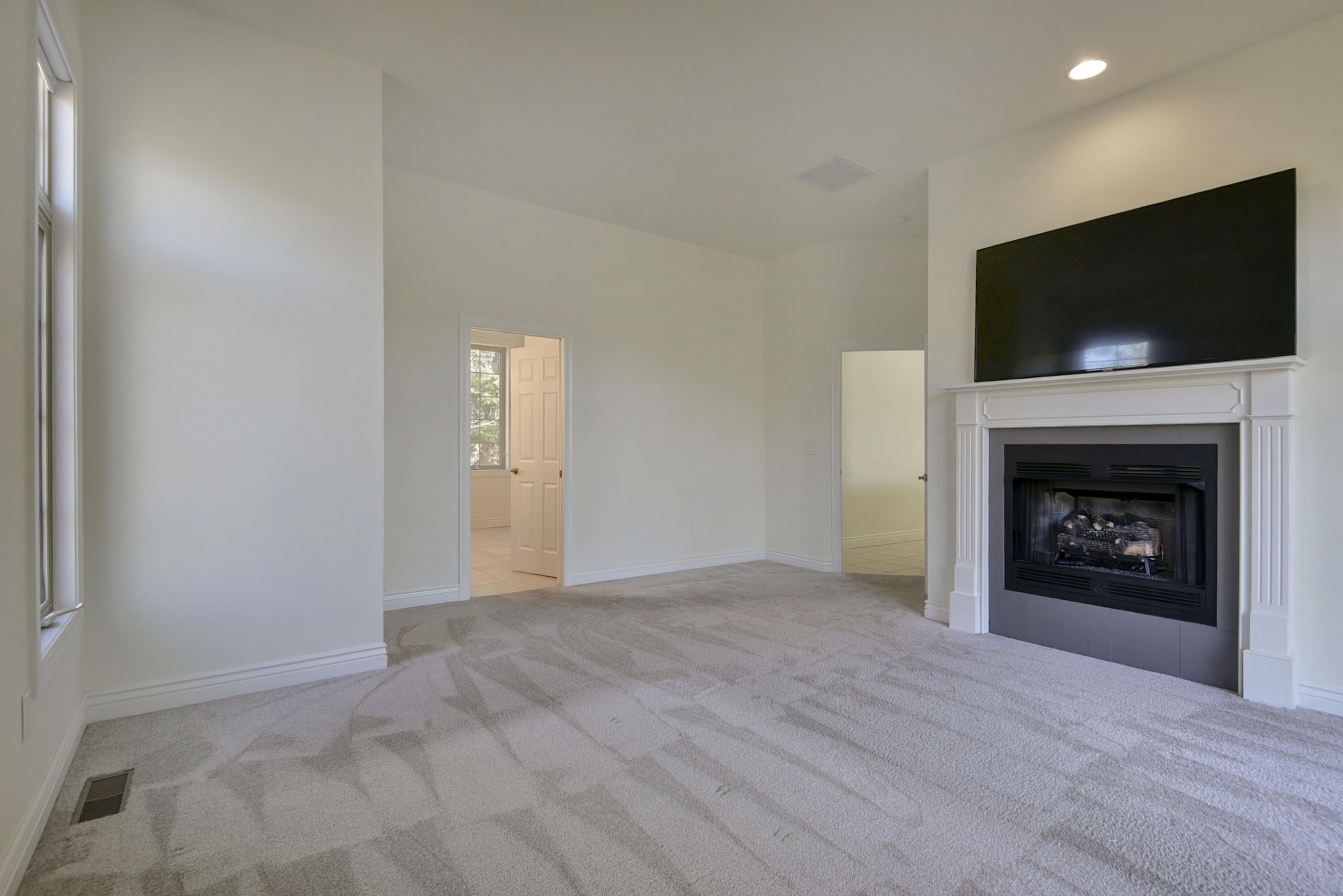 401 Silverwood Circle Property Photo 28
