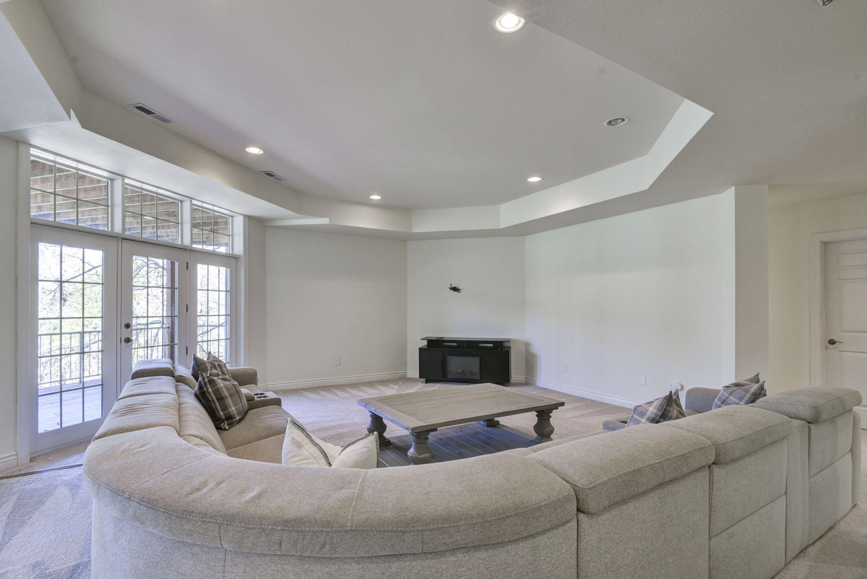 401 Silverwood Circle Property Photo 37
