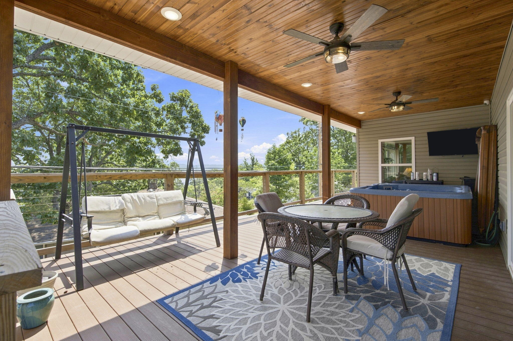 2 Golden Circle Property Photo 17