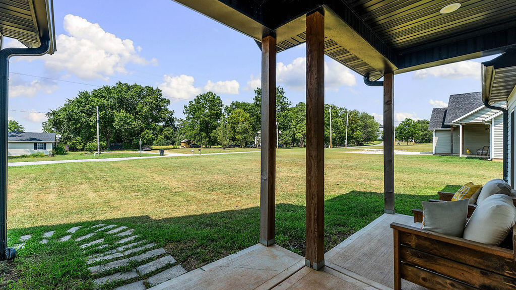 33480 State Highway 112 Property Photo 5
