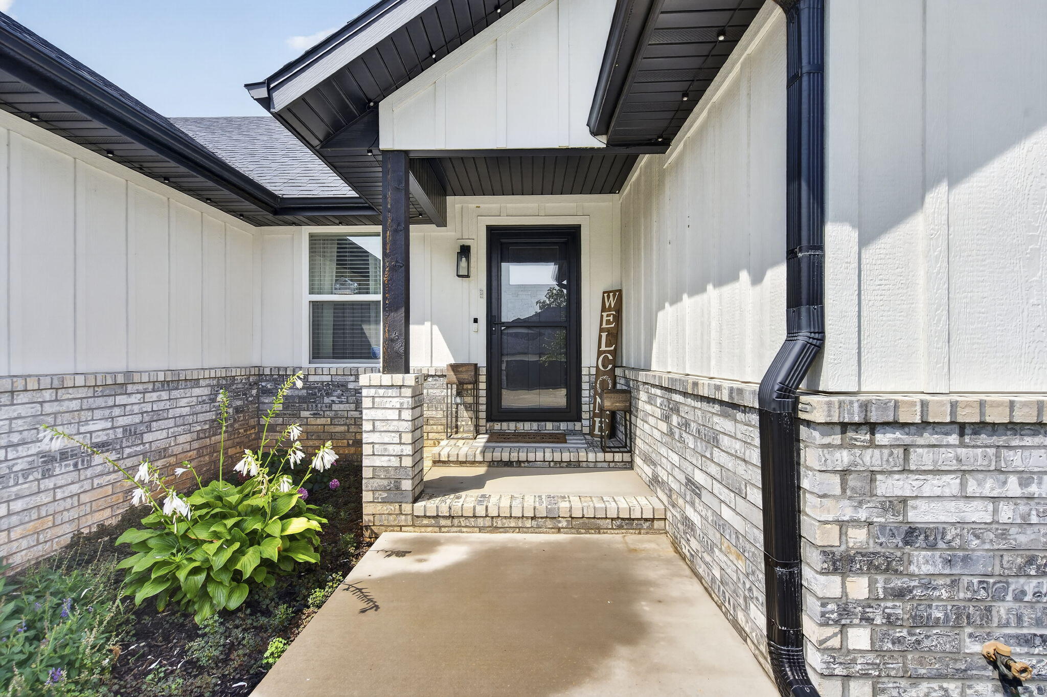 4247 Tuscany Circle Property Photo 3