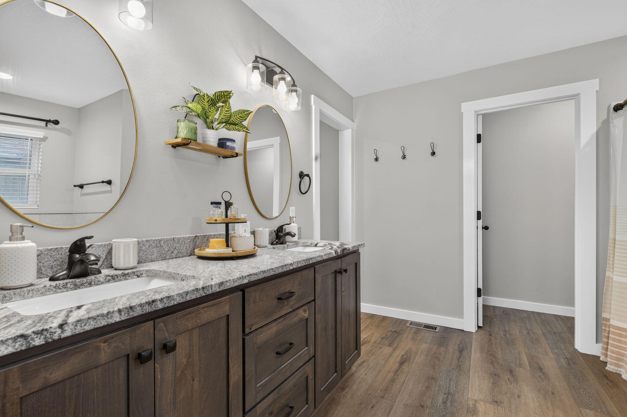 4247 Tuscany Circle Property Photo 16