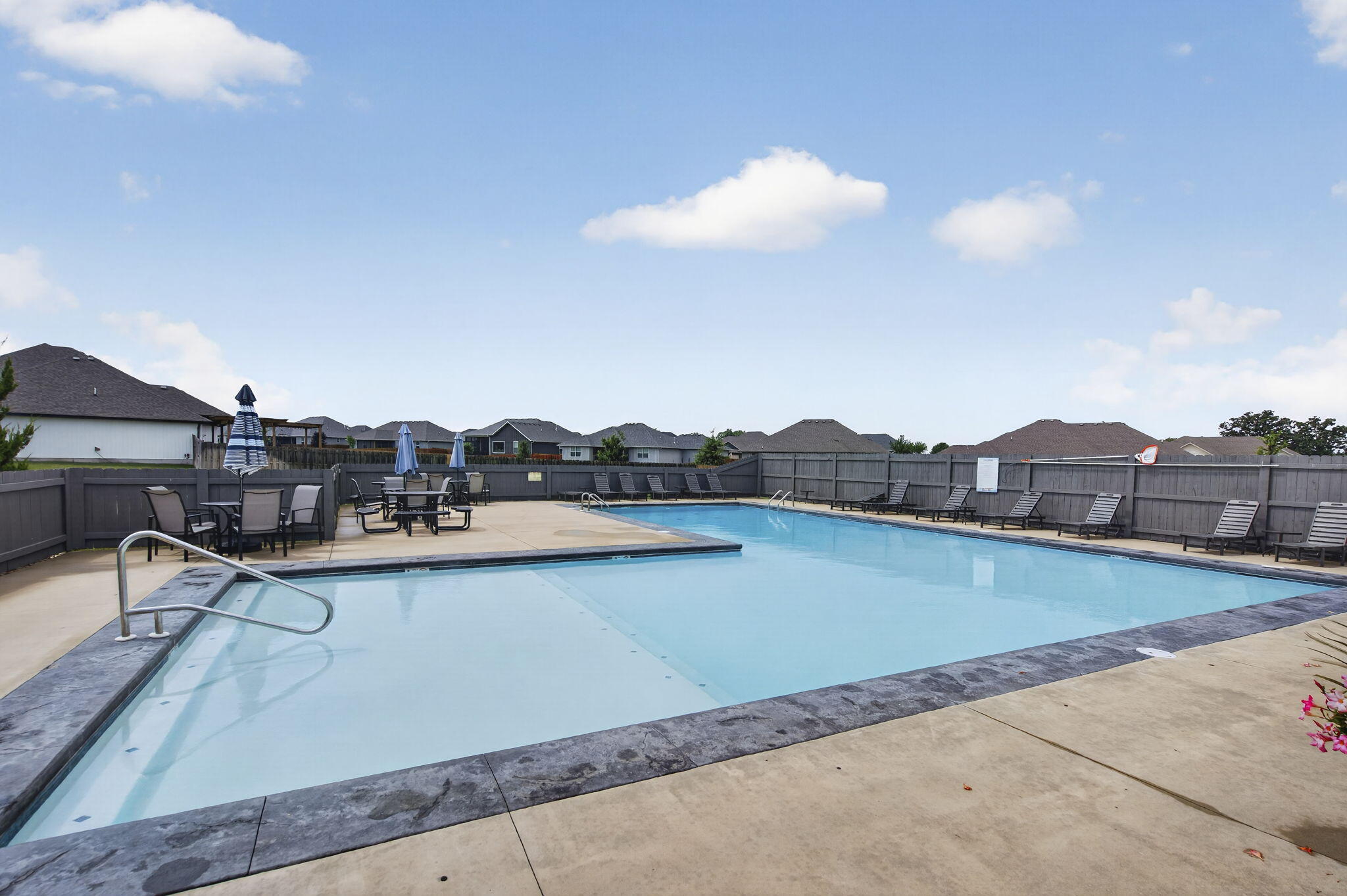 4247 Tuscany Circle Property Photo 32