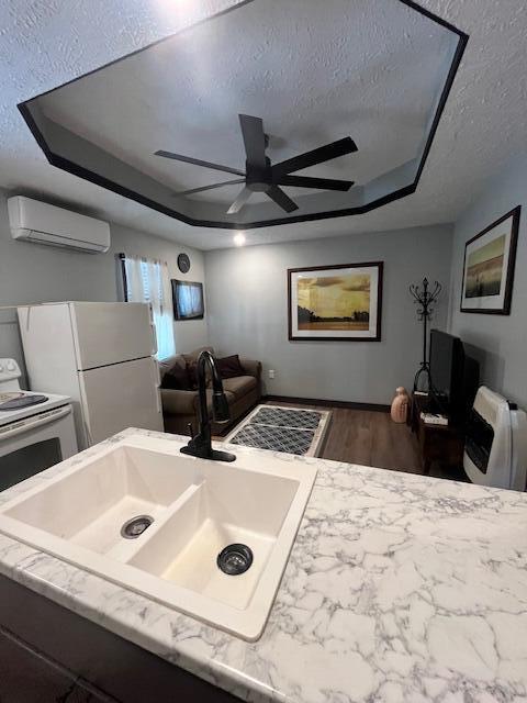 248 Jellystone Avenue Property Photo 9