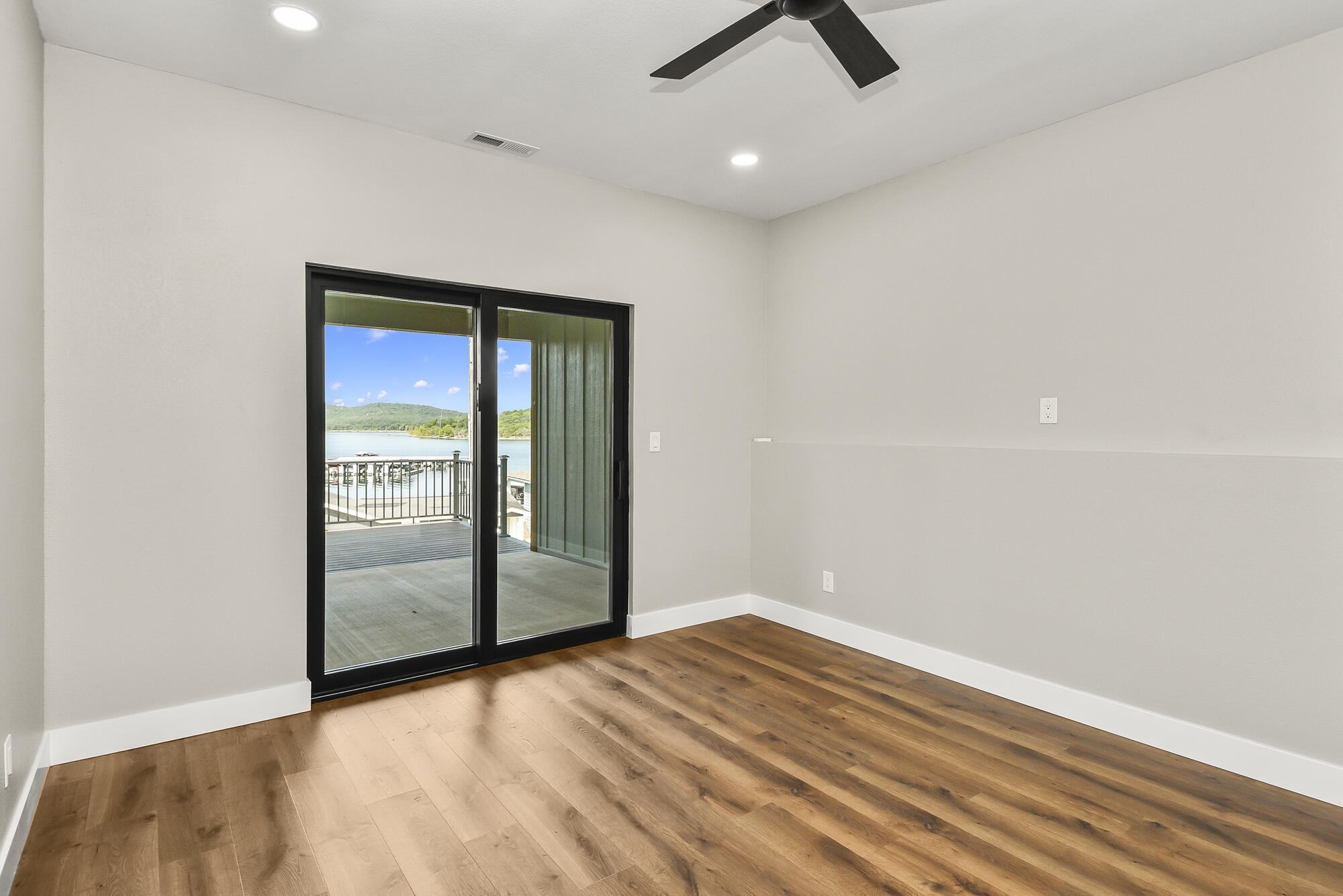 140 Fishermans Tale Lane Property Photo 33