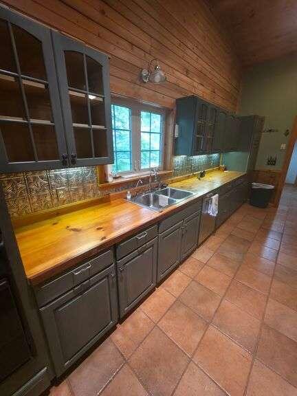 261 Wintergrape Lane Property Photo 9