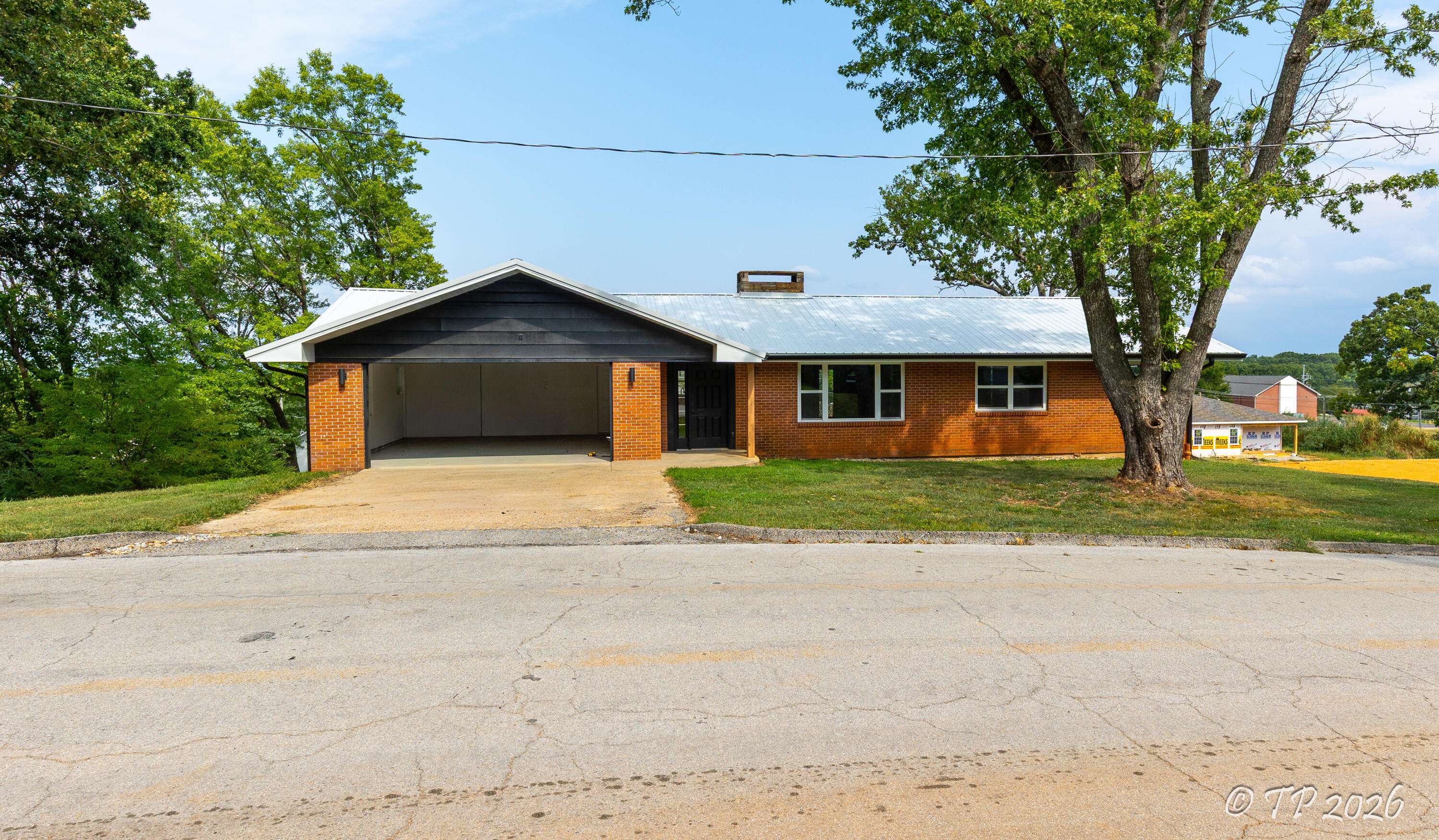 620 Johnson Street Property Photo 1