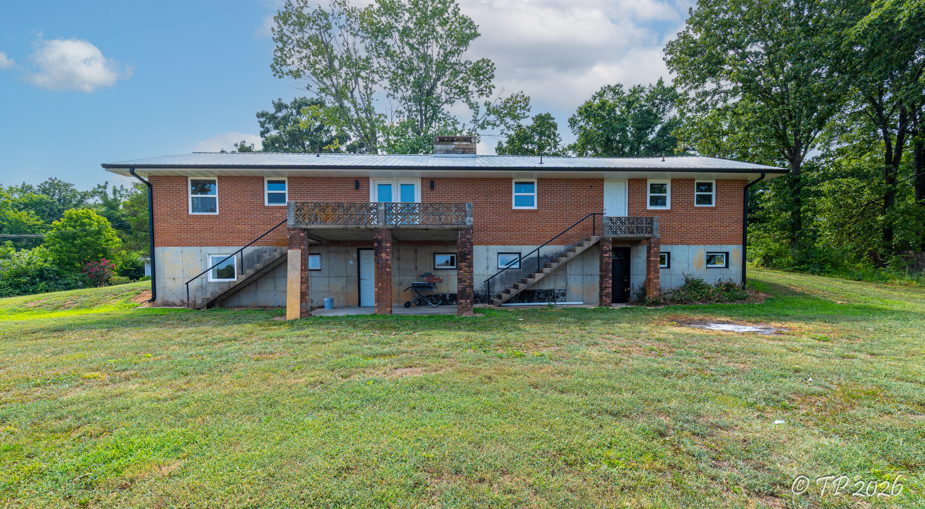 620 Johnson Street Property Photo 2