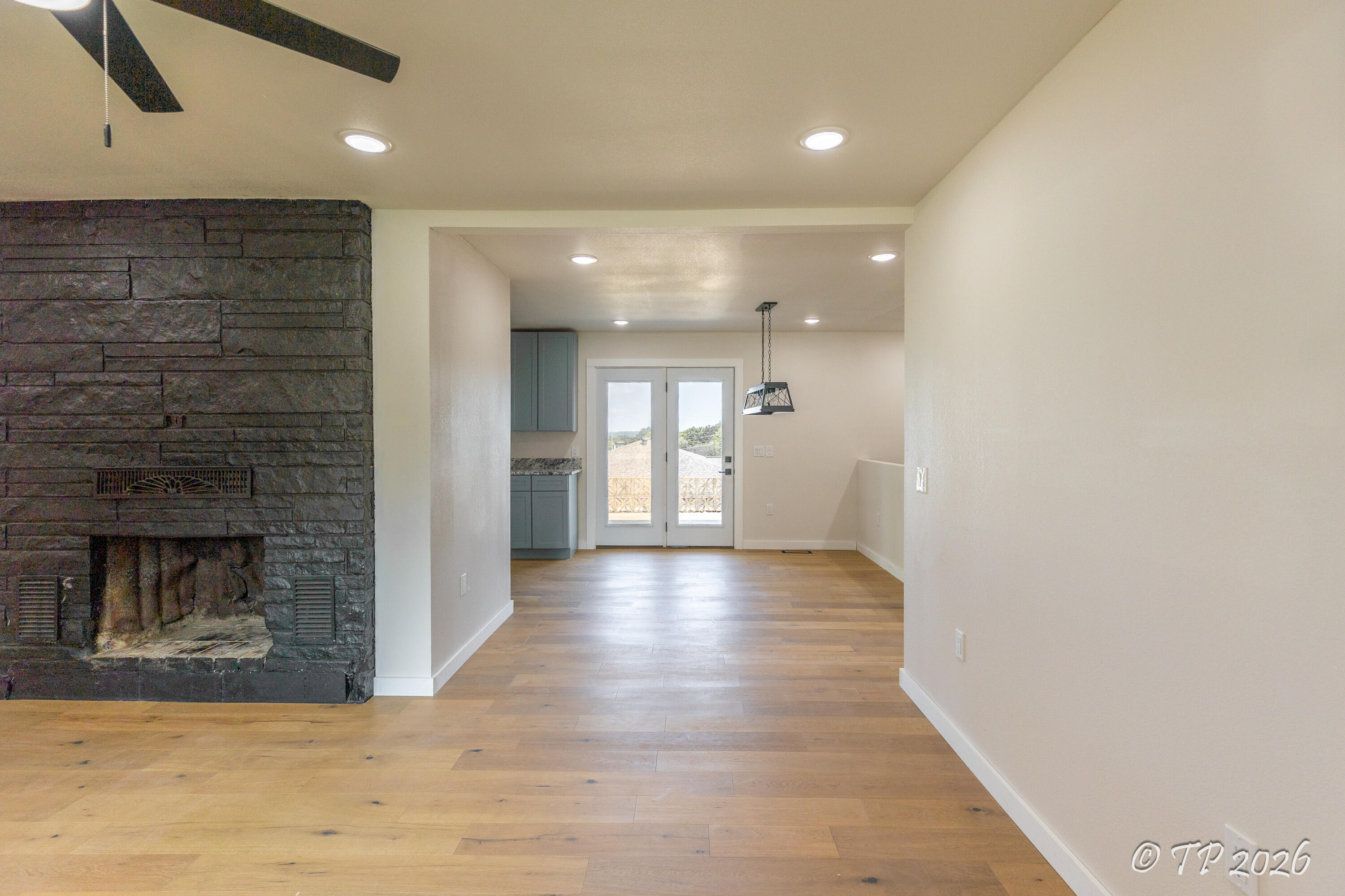 620 Johnson Street Property Photo 6