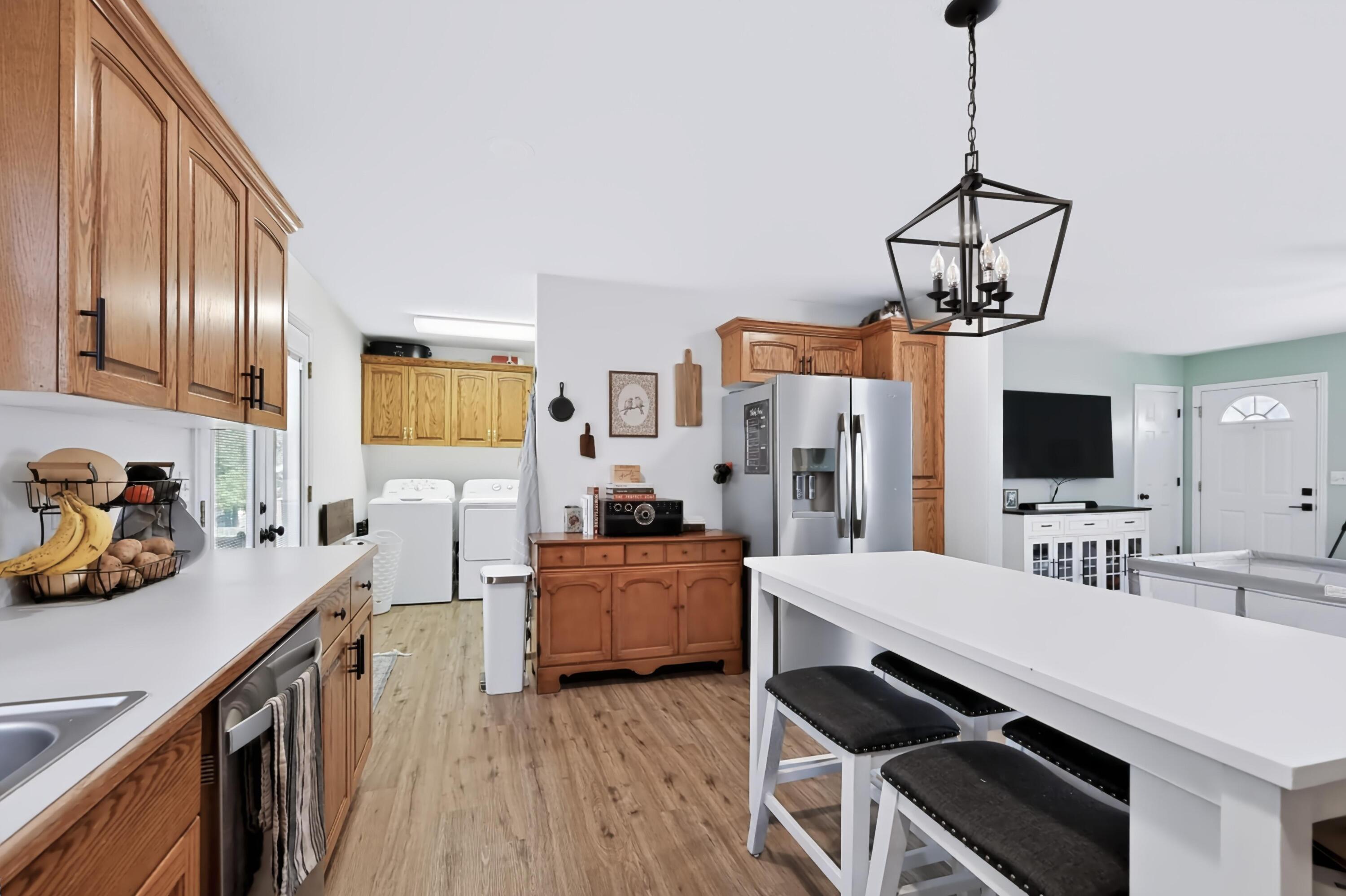 2010 Sally Ann Avenue Property Photo 11